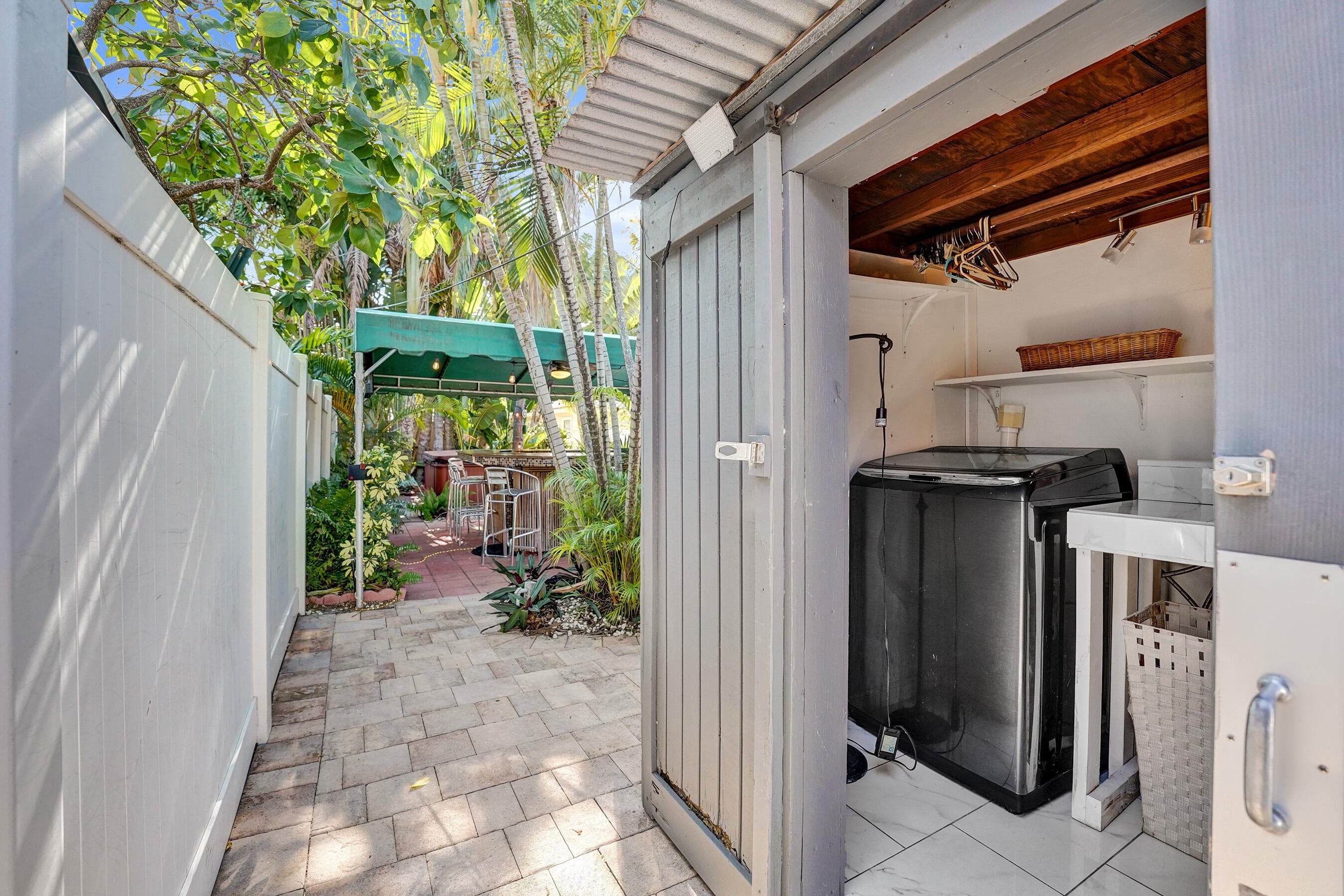 1036 NE 9th Avenue, Fort Lauderdale, FL 33304 — photo 52 of 87