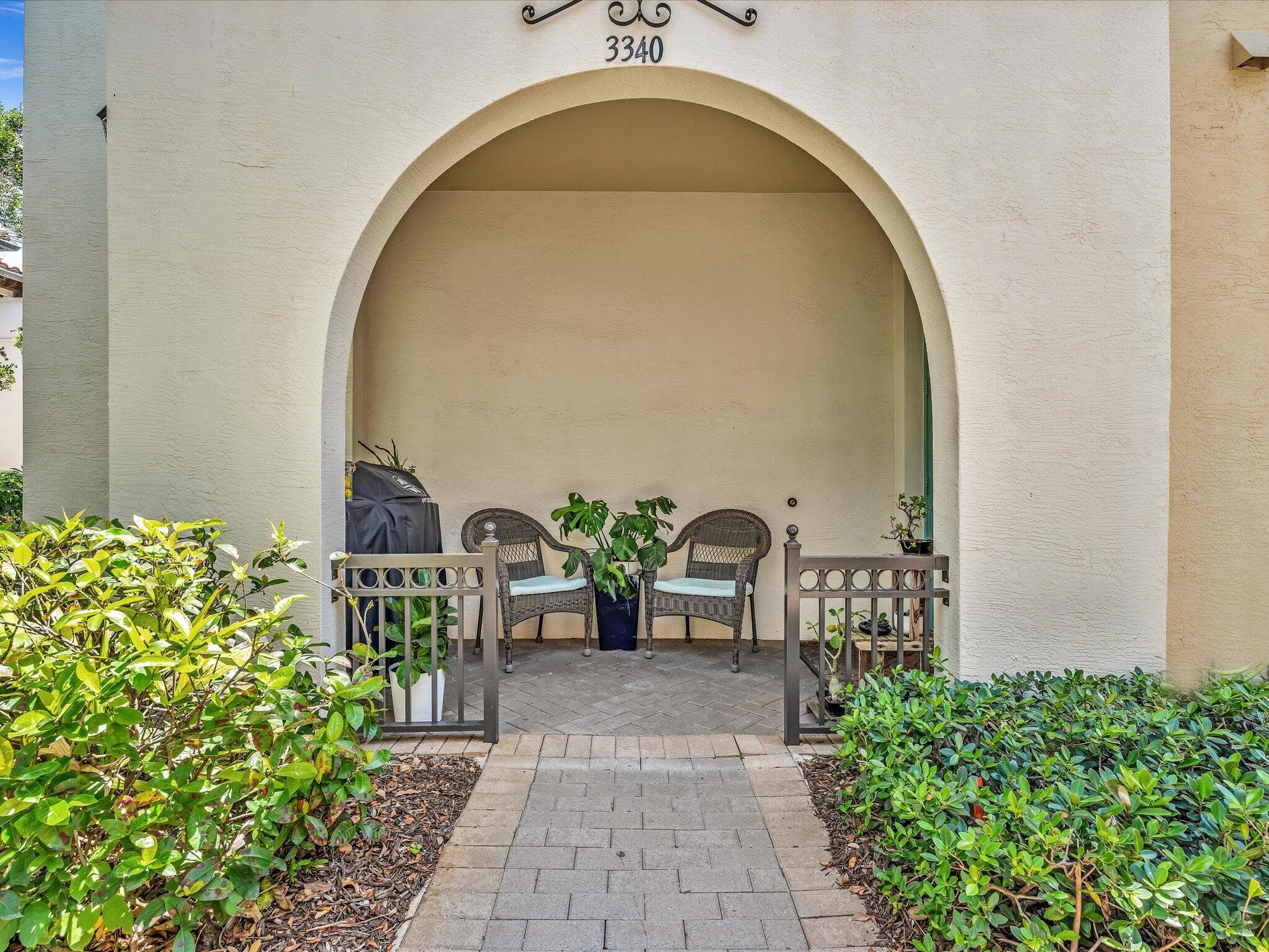 3340 NW 125th Lane, Sunrise, FL 33323 — photo 4 of 109