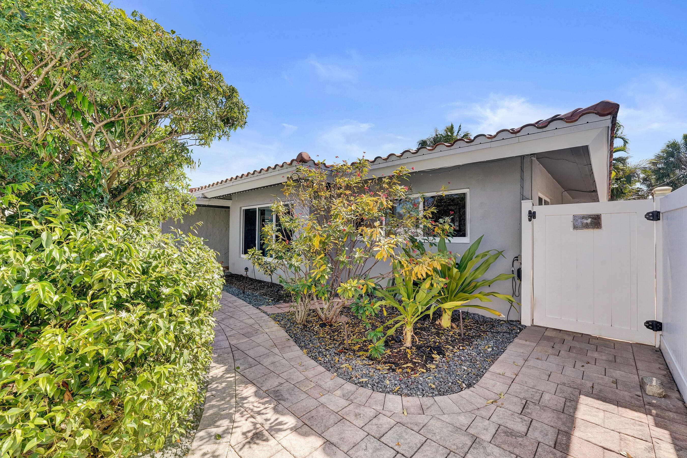 1036 NE 9th Avenue, Fort Lauderdale, FL 33304 — photo 76 of 87