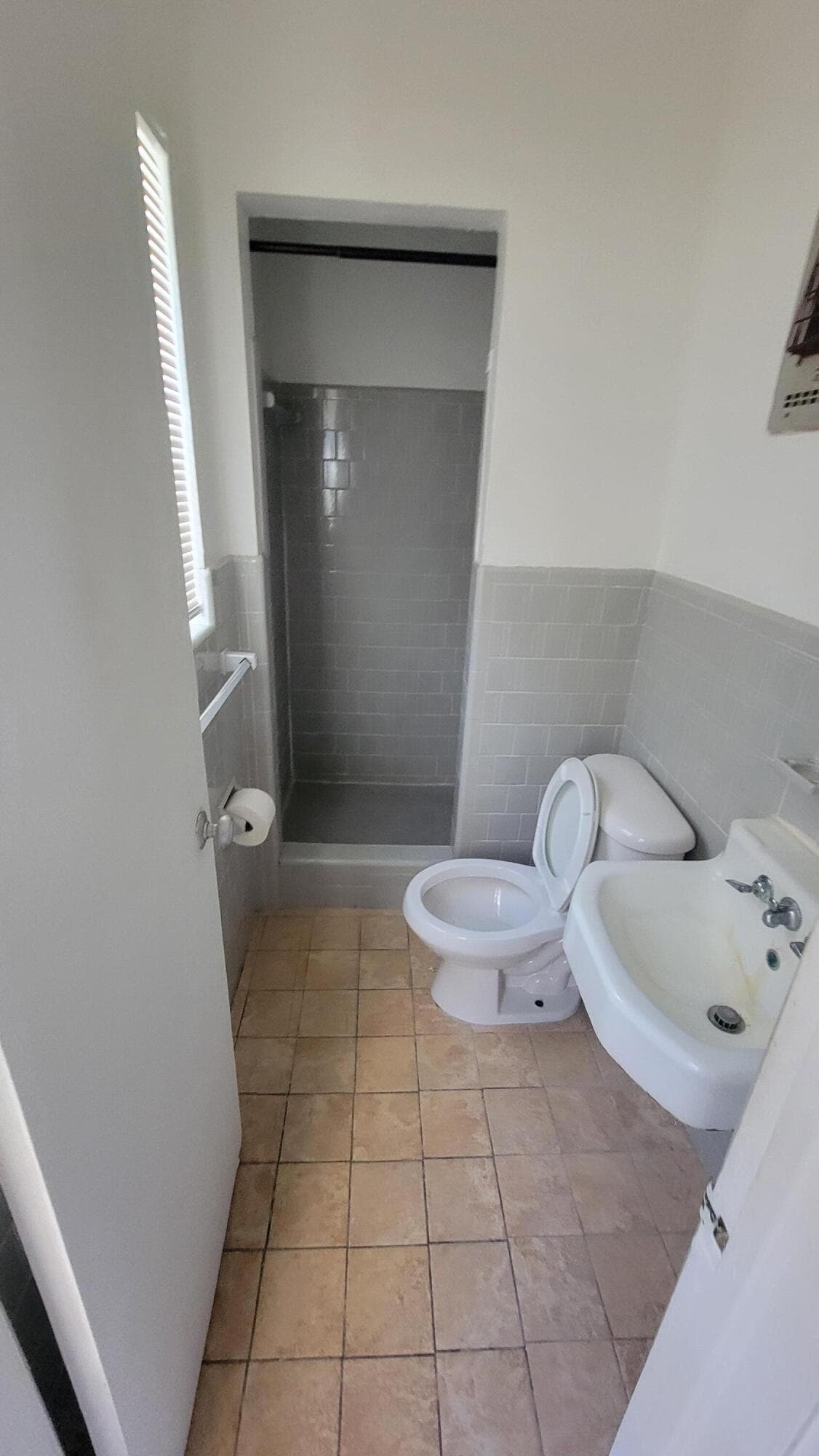 1927 Lincoln Street 4, Hollywood, FL 33020 — photo 6 of 7