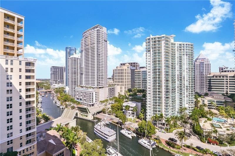 511 SE 5th Avenue 1701, Fort Lauderdale, FL 33301 — photo 16 of 52