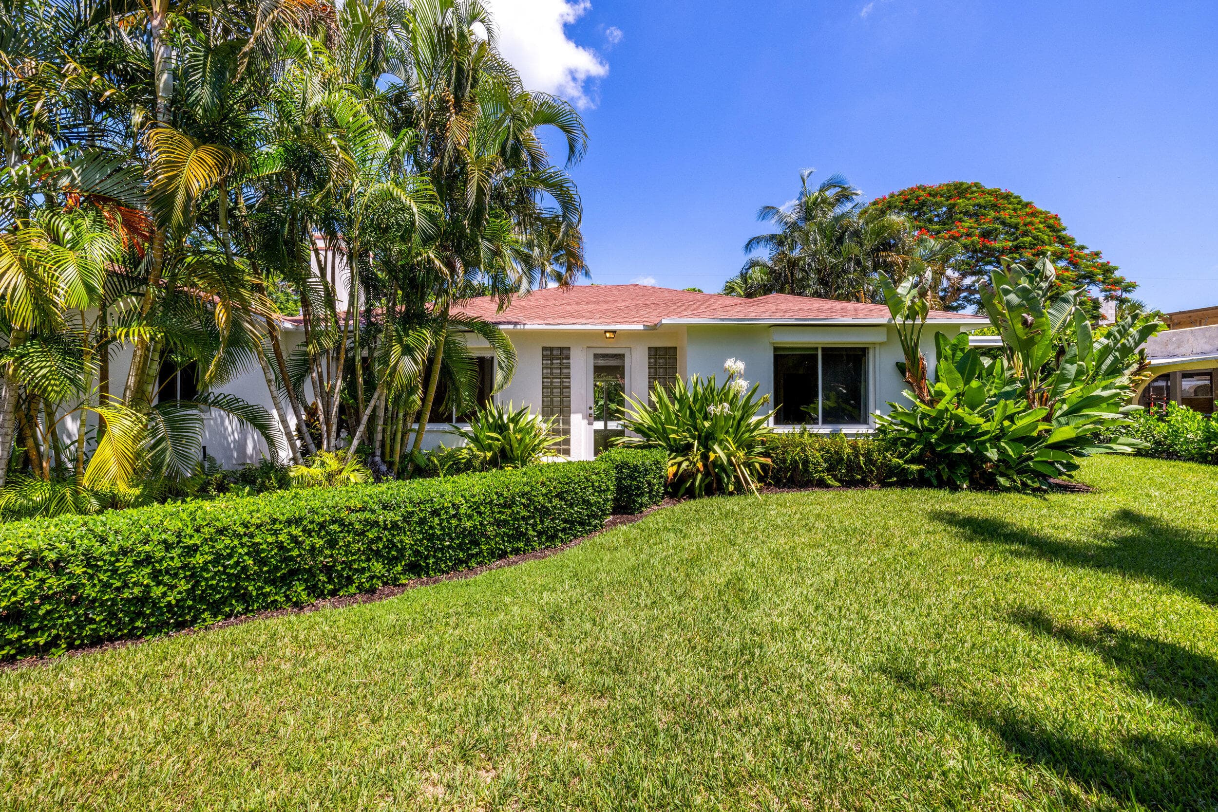 247 Plymouth Road, West Palm Beach, FL 33405 — photo 3 of 38