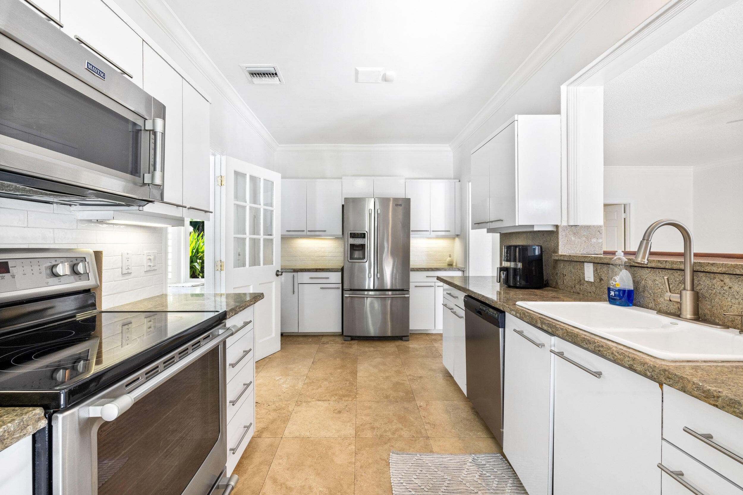 247 Plymouth Road, West Palm Beach, FL 33405 — photo 16 of 38