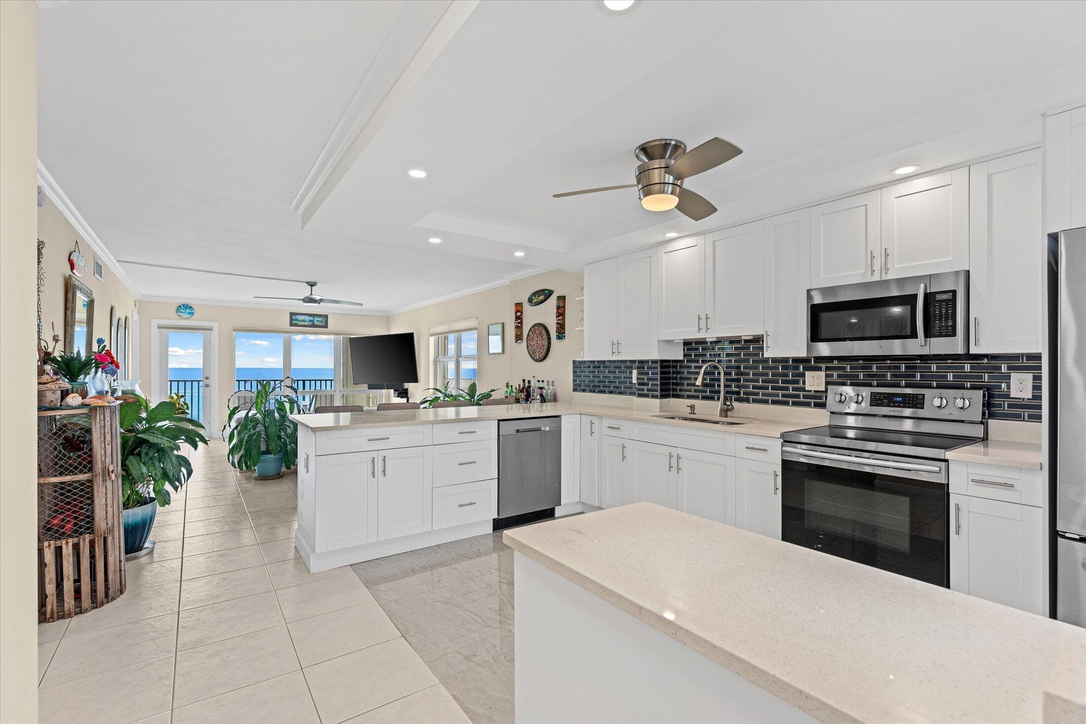 750 N Ocean Boulevard 710, Pompano Beach, FL 33062 — photo 3 of 38