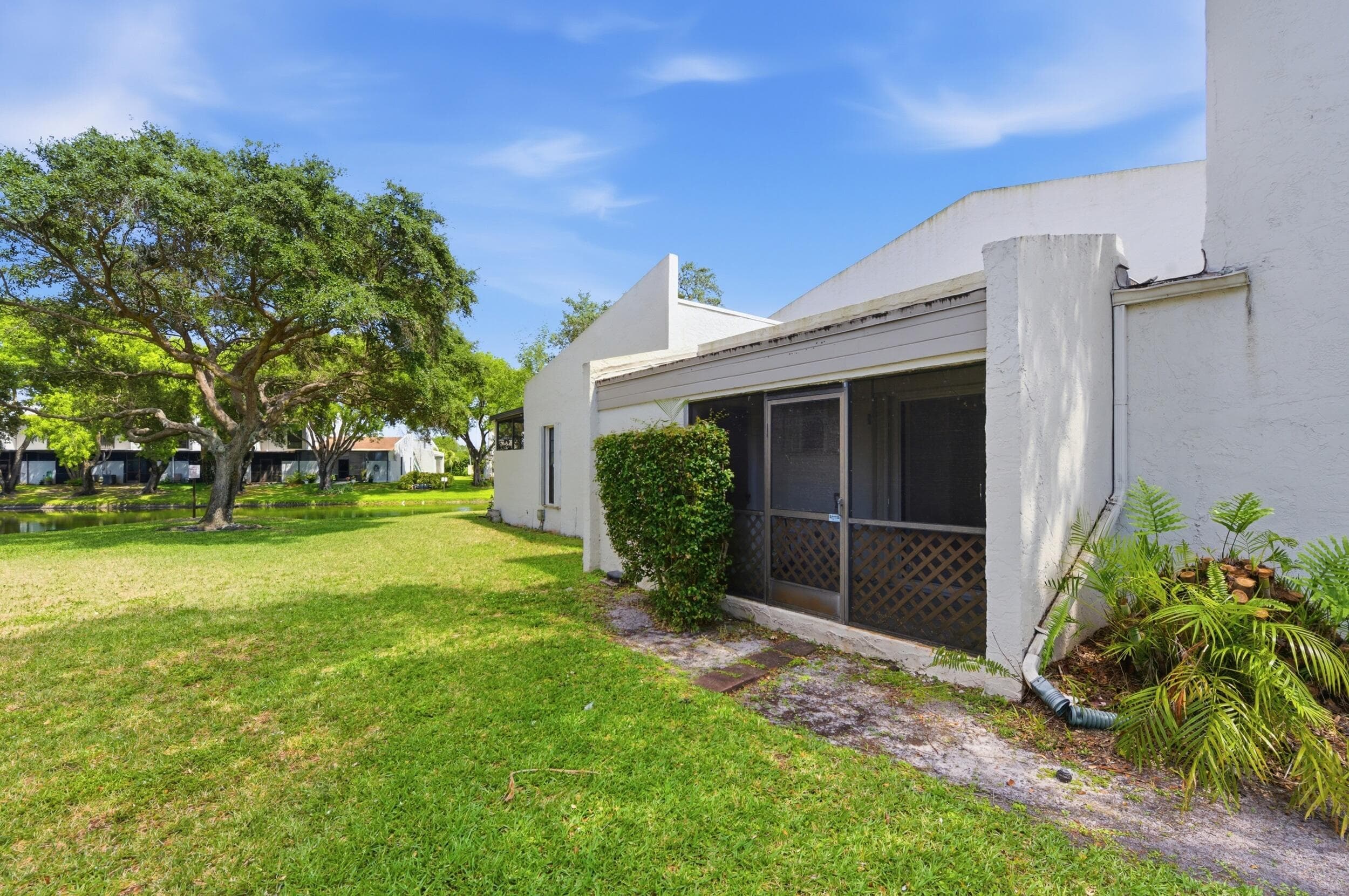 1097 NW 98th Terrace 110, Pembroke Pines, FL 33024 — photo 28 of 28