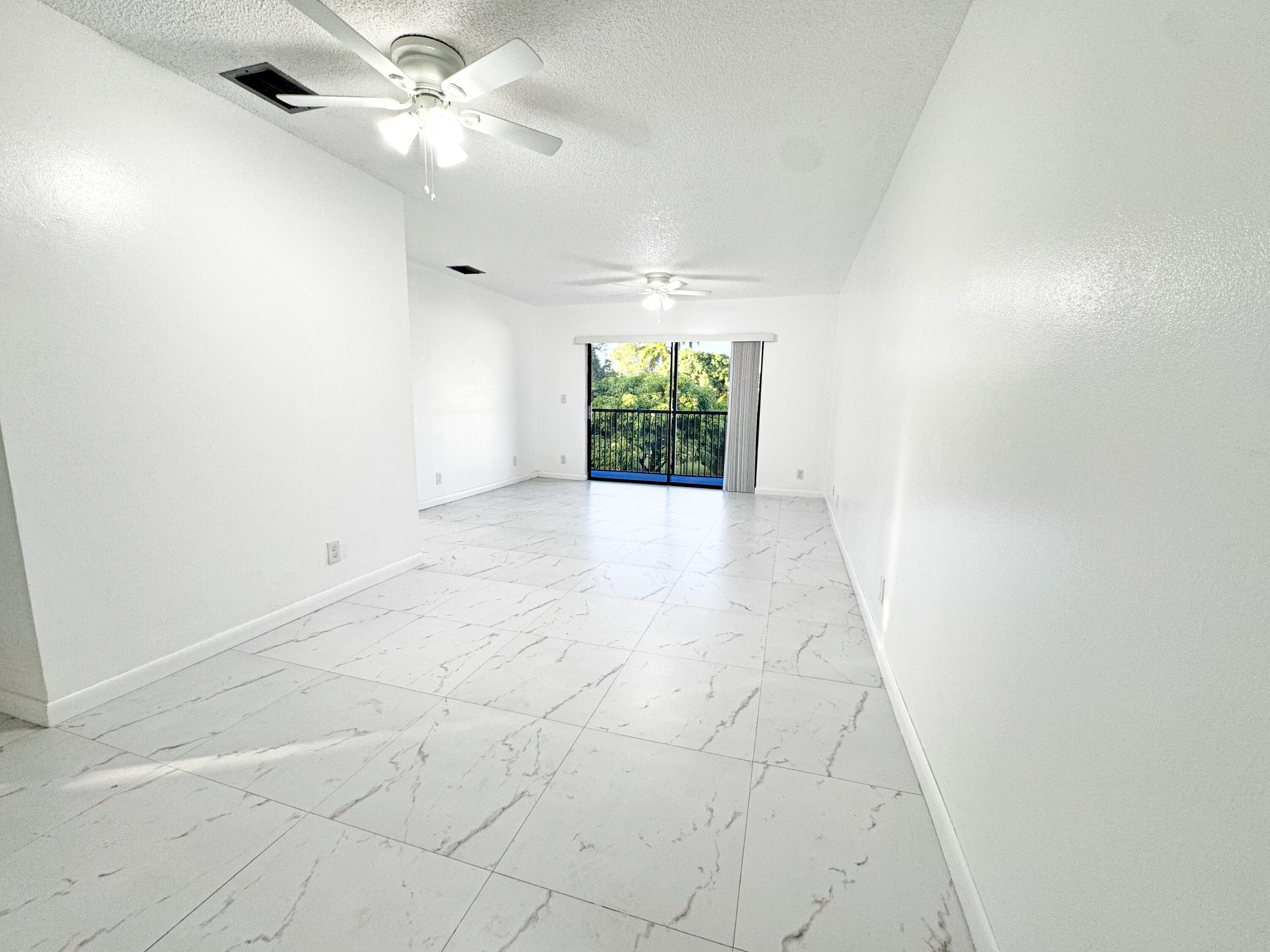 10687 Royal Palm Boulevard, Coral Springs, FL 33065 — photo