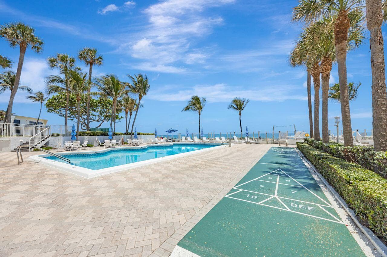 500 SE 21st Avenue 403, Deerfield Beach, FL 33441 — photo 20 of 35