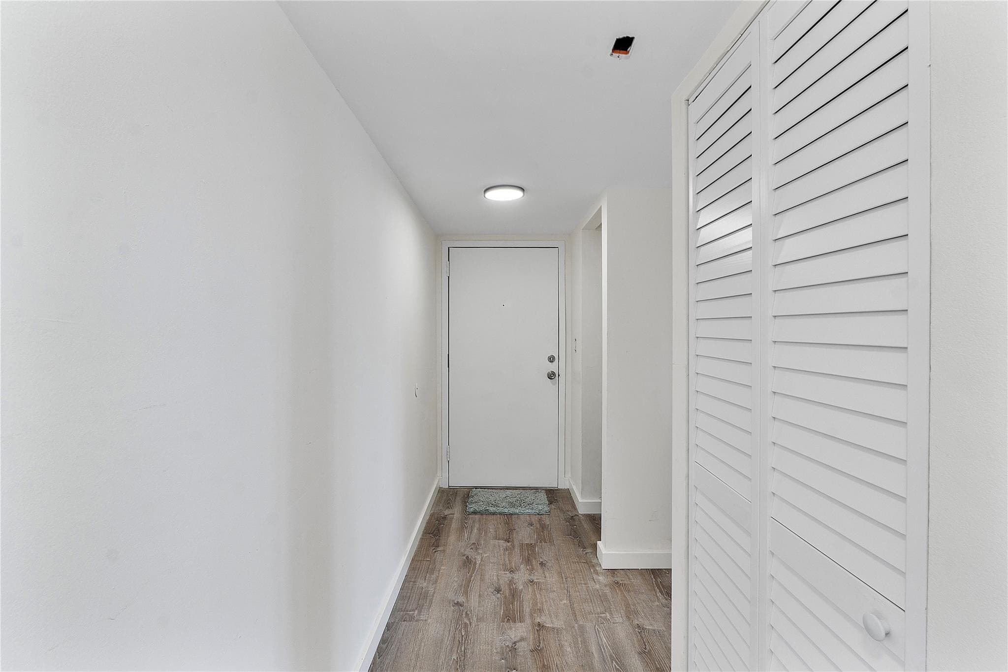 4174 Inverrary Drive 1002, Lauderhill, FL 33319 — photo 13 of 28
