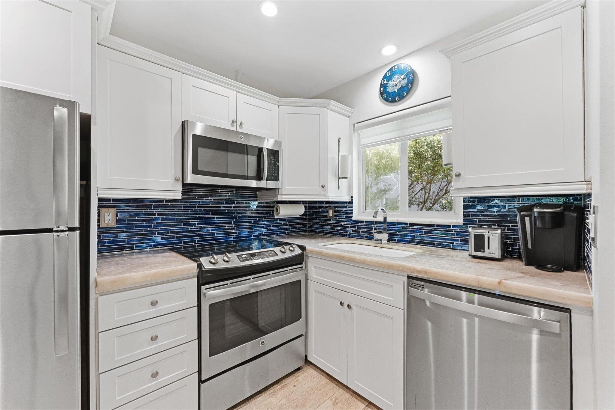 1199 Hillsboro Mile, Pompano Beach, FL 33062 — photo 5 of 47