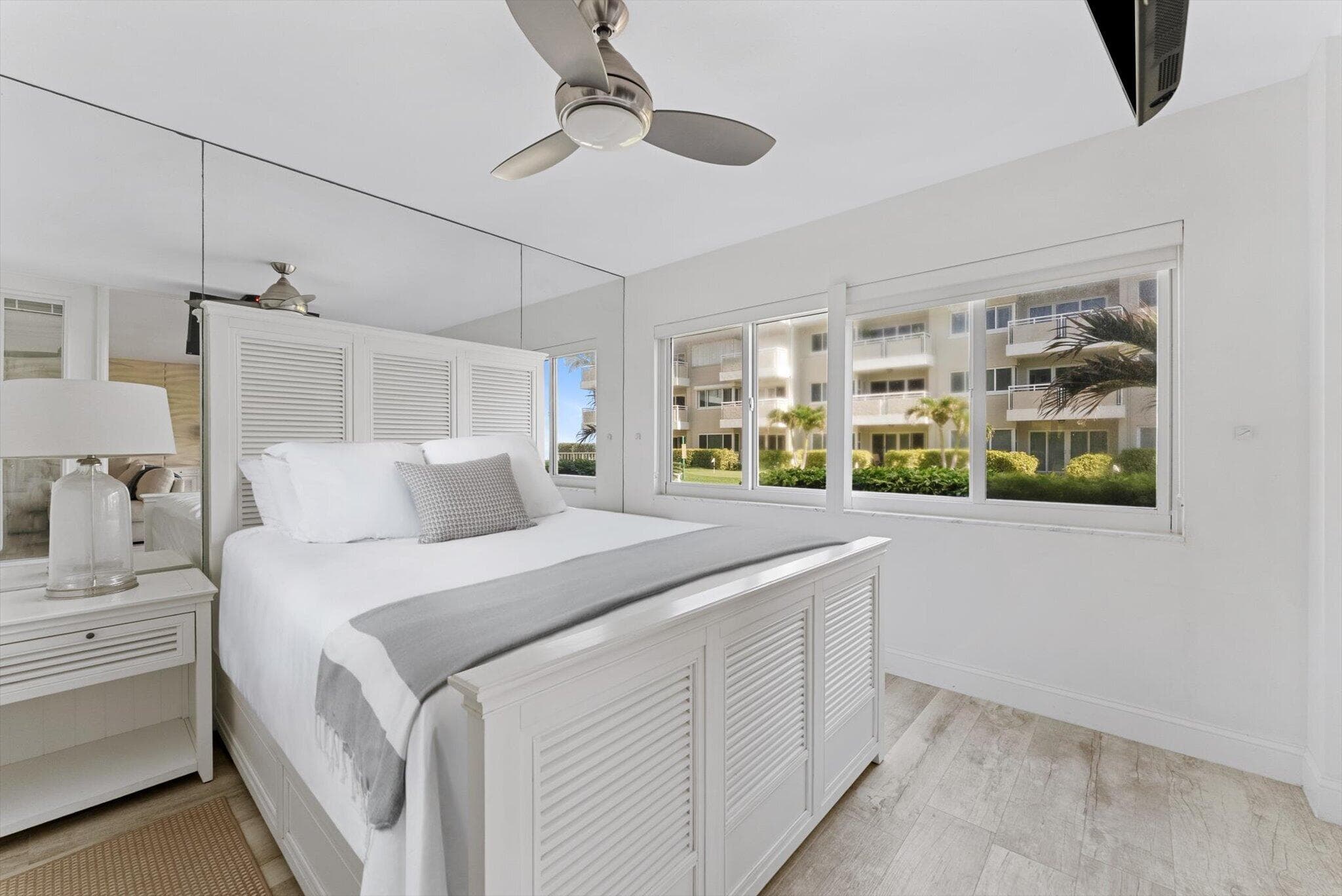 1199 Hillsboro Mile, Pompano Beach, FL 33062 — photo 15 of 47