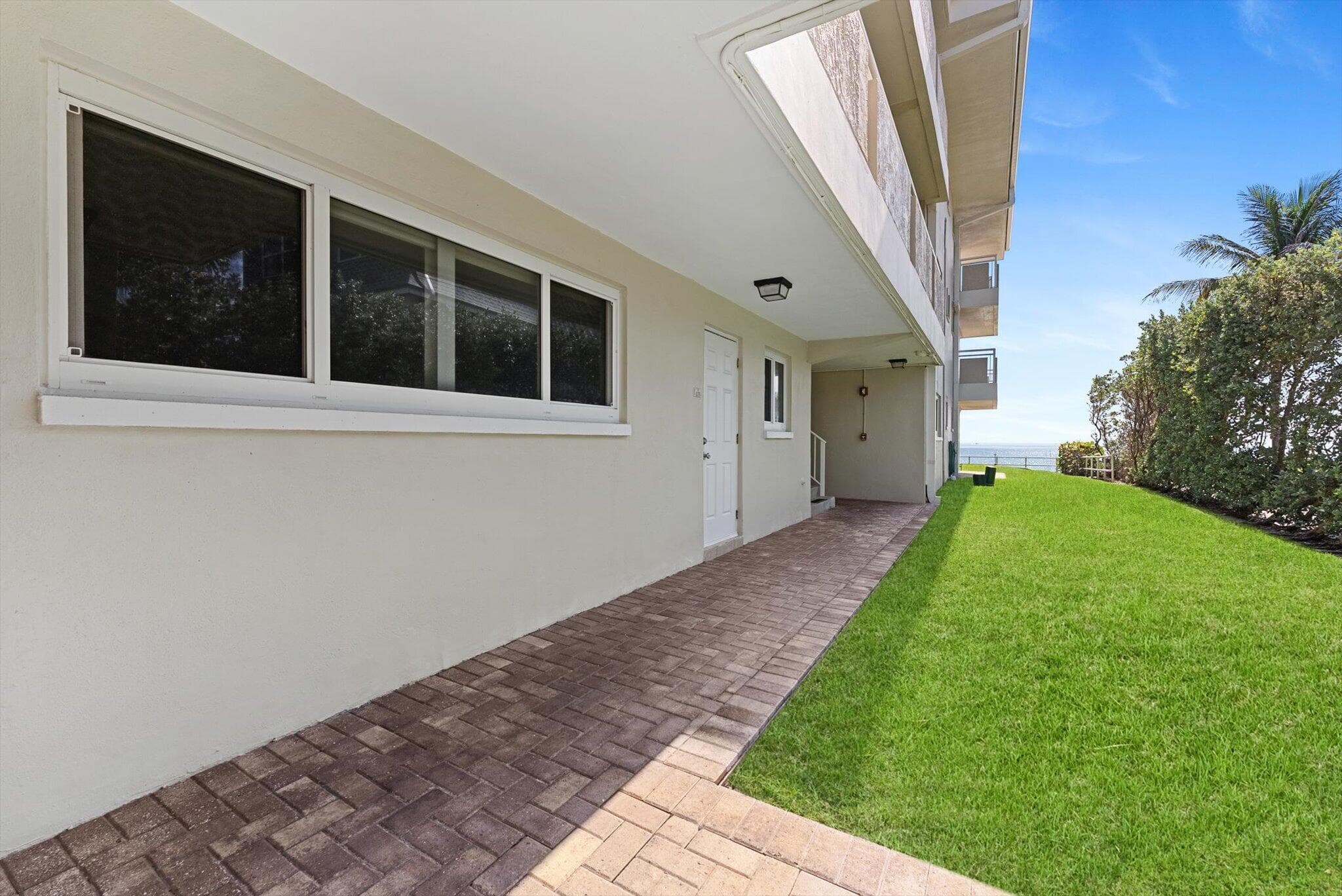 1199 Hillsboro Mile, Pompano Beach, FL 33062 — photo 21 of 47