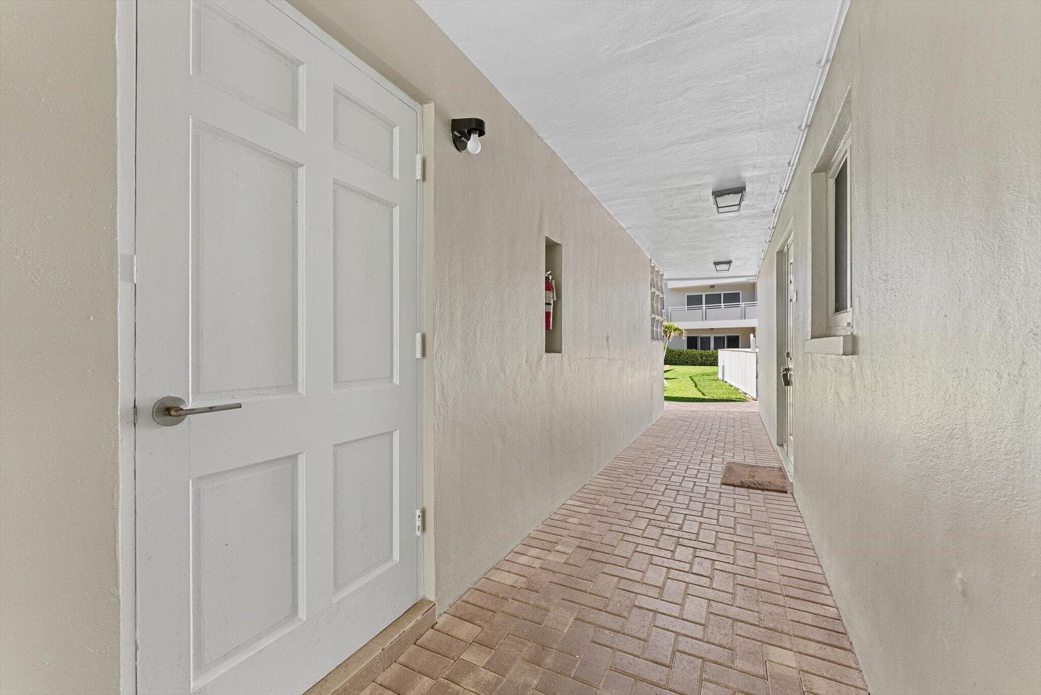 1199 Hillsboro Mile, Pompano Beach, FL 33062 — photo 22 of 47