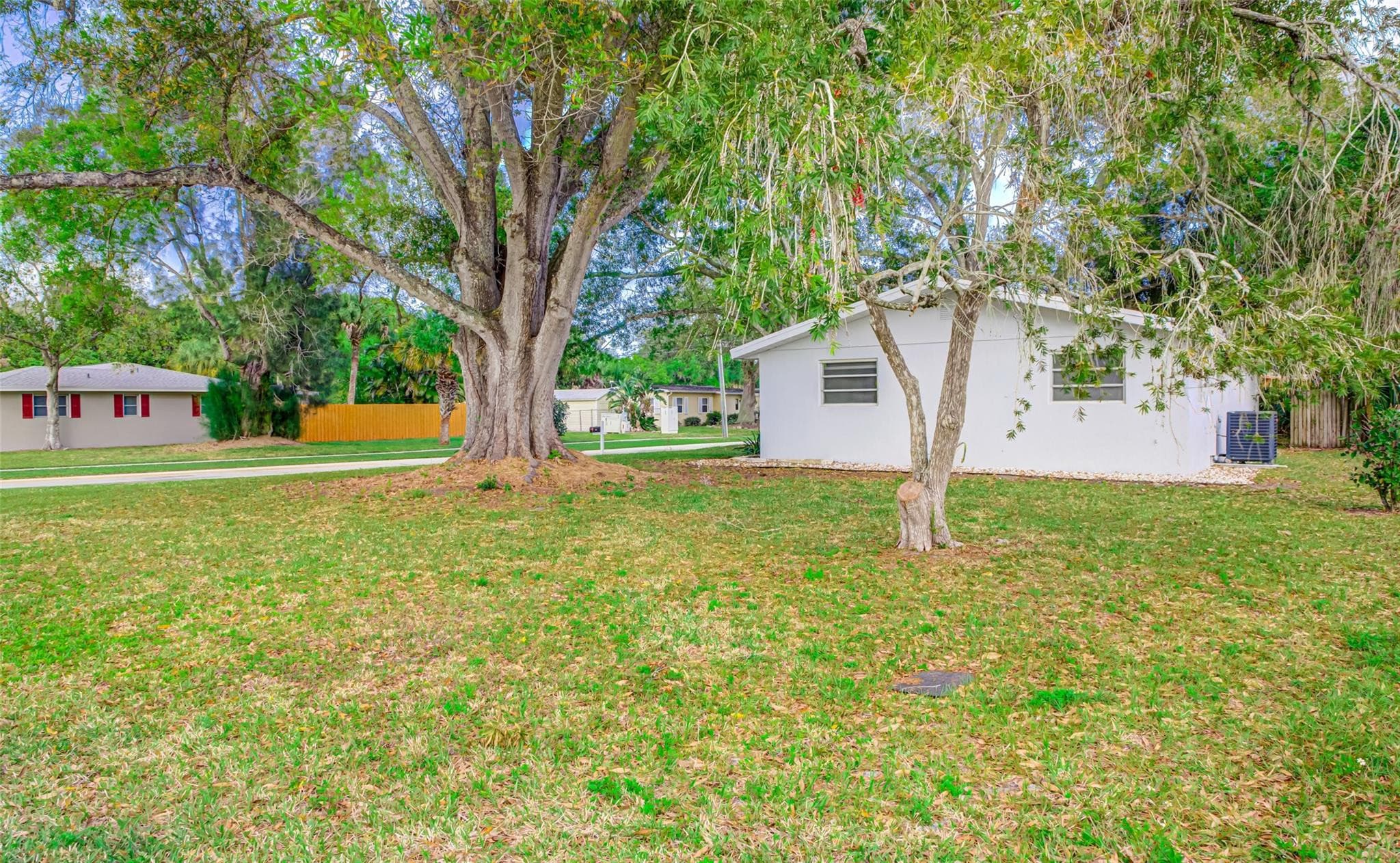 3105 18th Street, Vero Beach, FL 32960 — photo 5 of 34