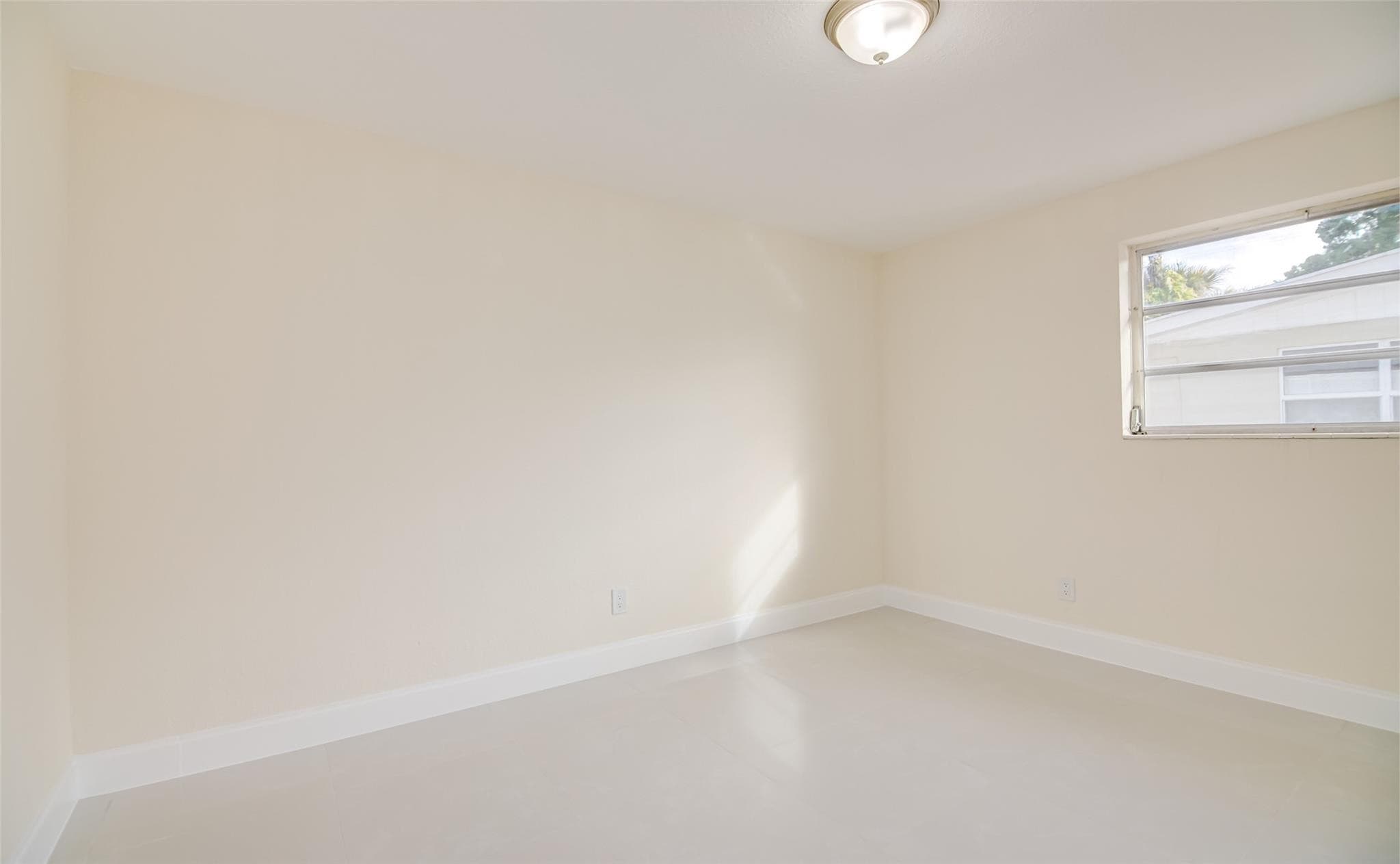 3105 18th Street, Vero Beach, FL 32960 — photo 28 of 34