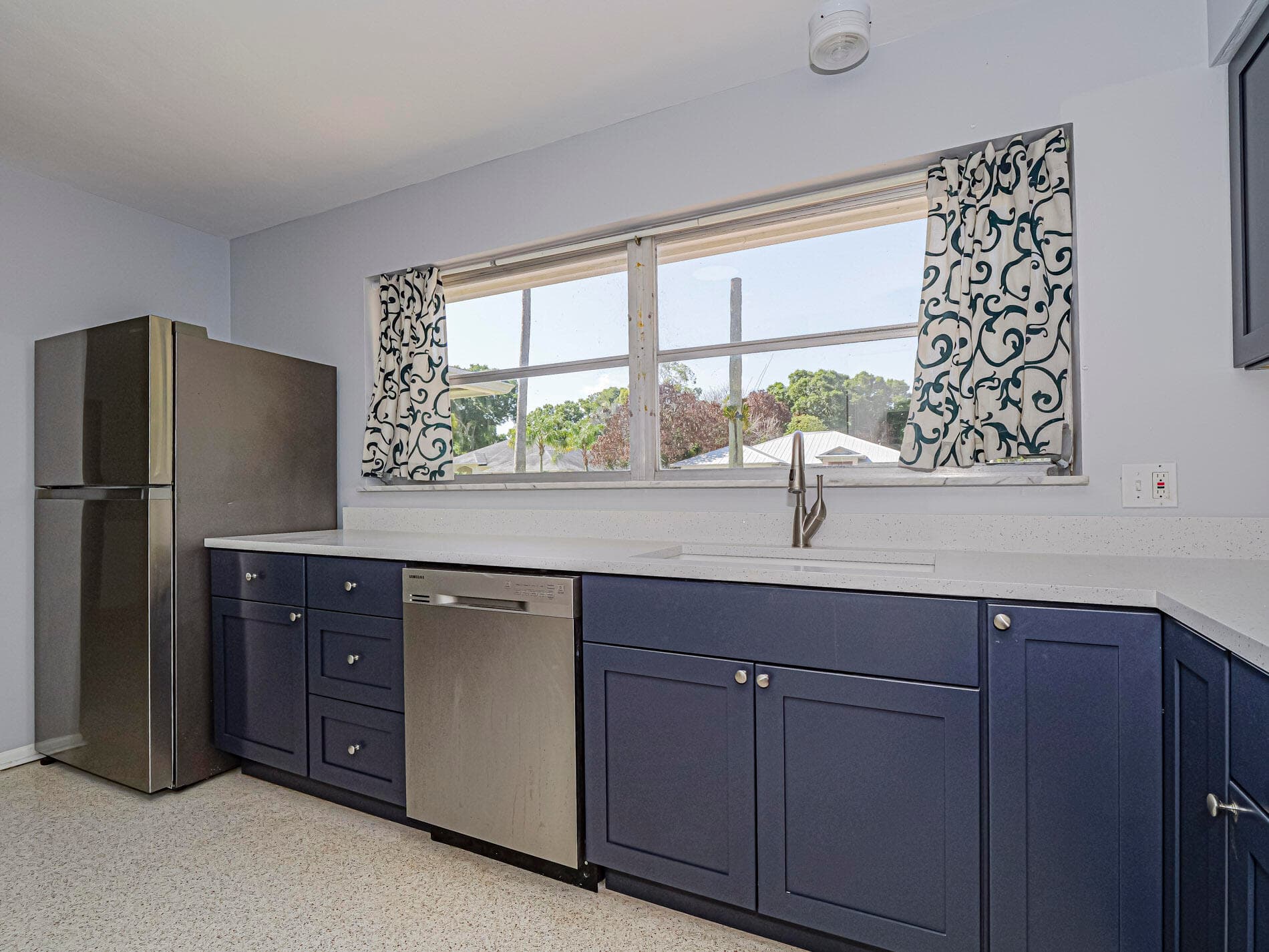 2616 15th Street, Vero Beach, FL 32960 — photo 12 of 31