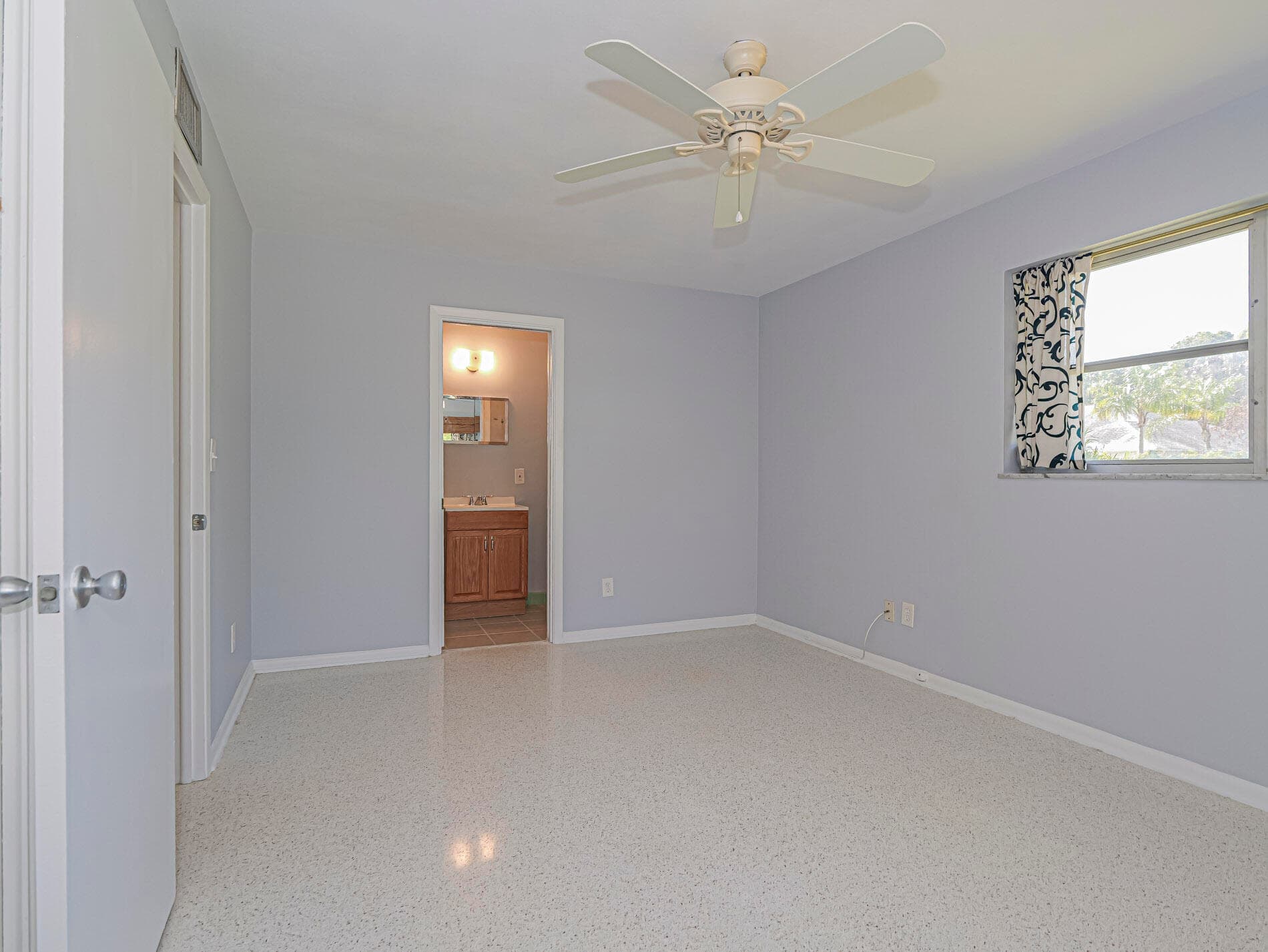 2616 15th Street, Vero Beach, FL 32960 — photo 16 of 31