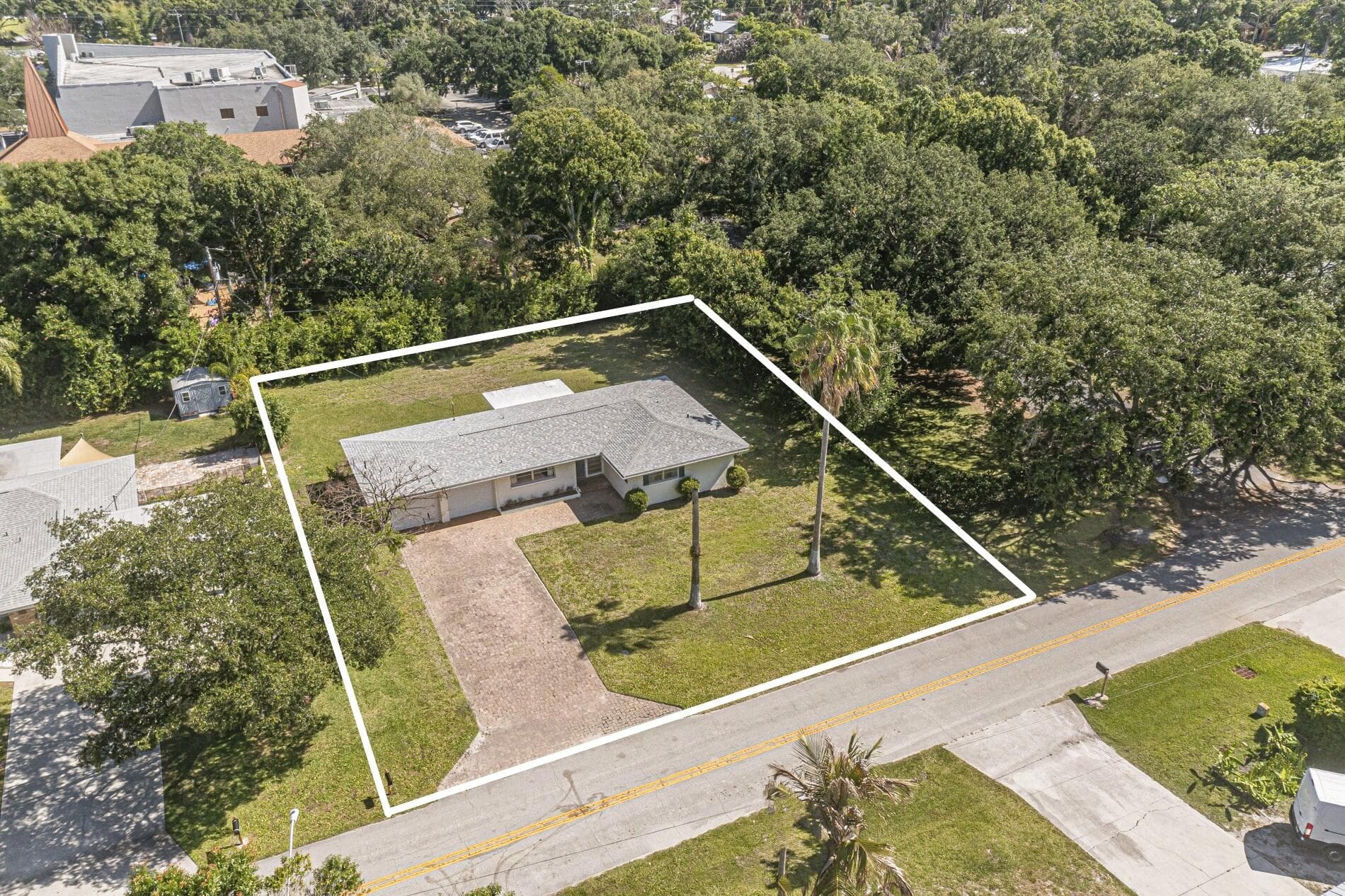 2616 15th Street, Vero Beach, FL 32960 — photo 29 of 31