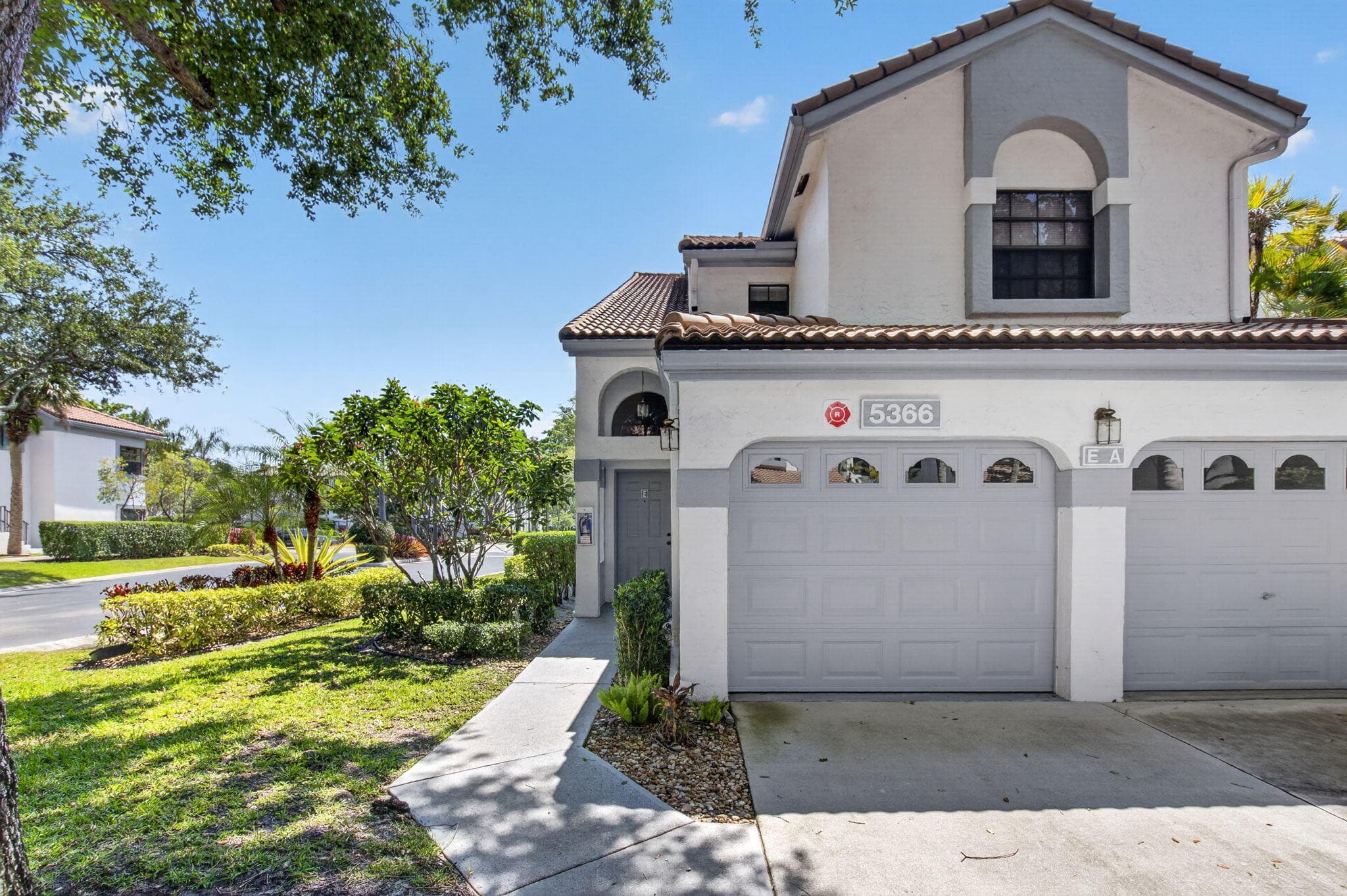 5366 Venetia Court E, Boynton Beach, FL 33437 — photo 2 of 61