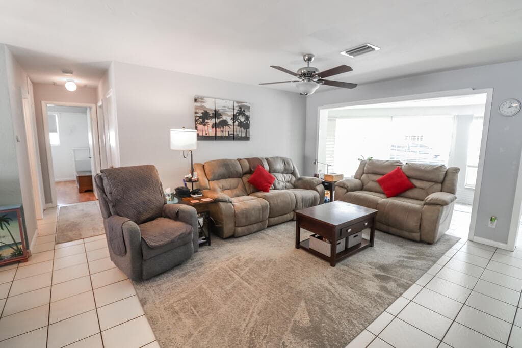 1009 SE 15th Street, Deerfield Beach, FL 33441 — photo 10 of 37