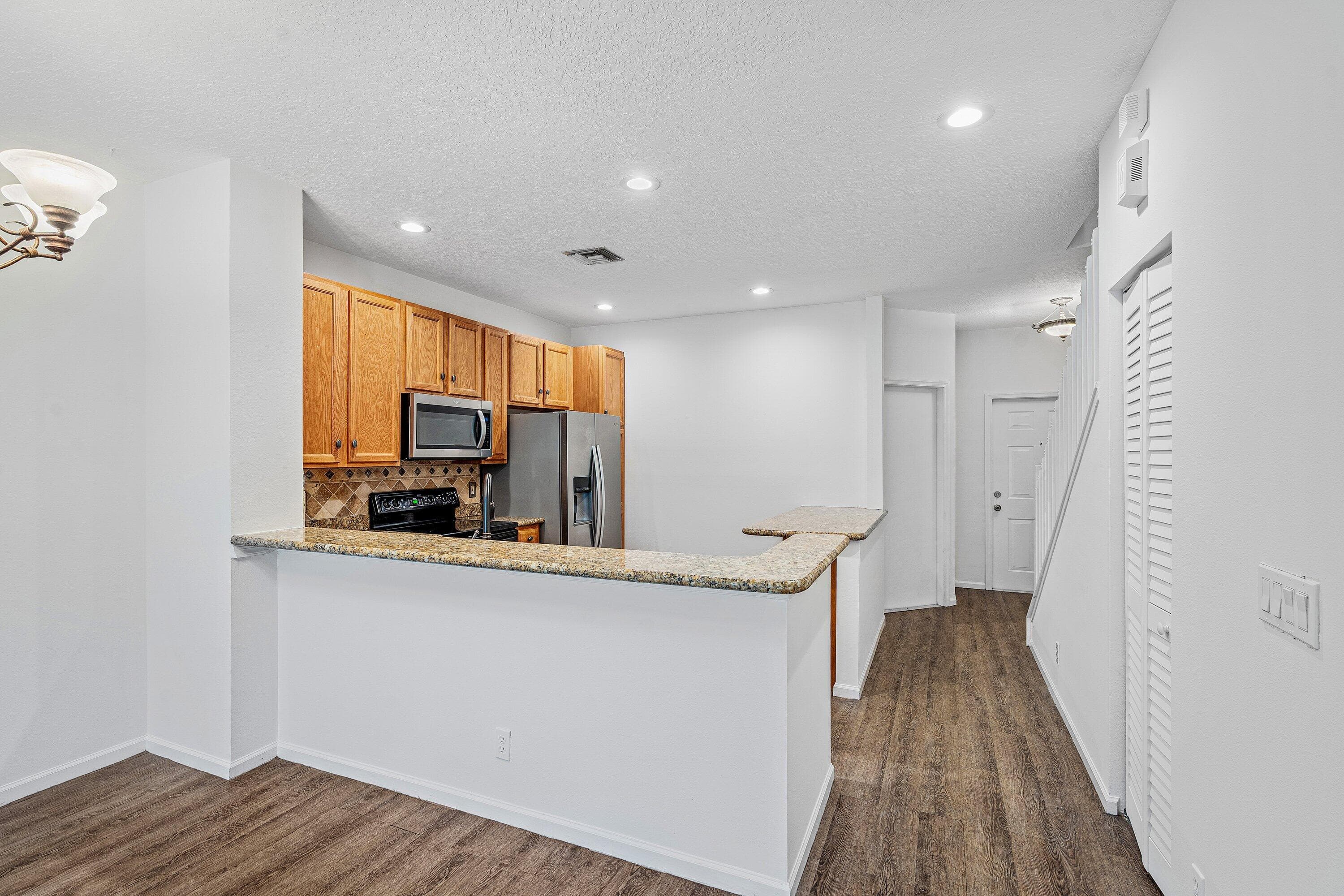 9049 Tremezzo Lane, Boynton Beach, FL 33472 — photo 7 of 33
