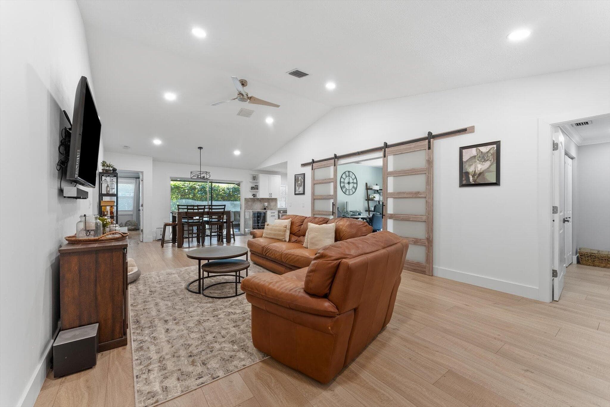1651 NW 106th Way, Coral Springs, FL 33071 — photo 5 of 45