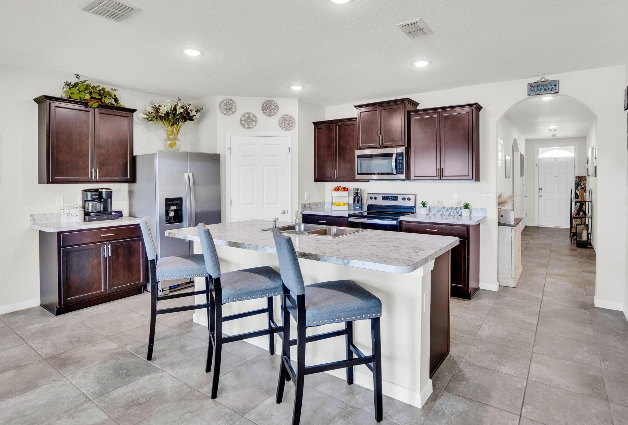 3453 Trinity Circle, Fort Pierce, FL 34945 — photo 4 of 35