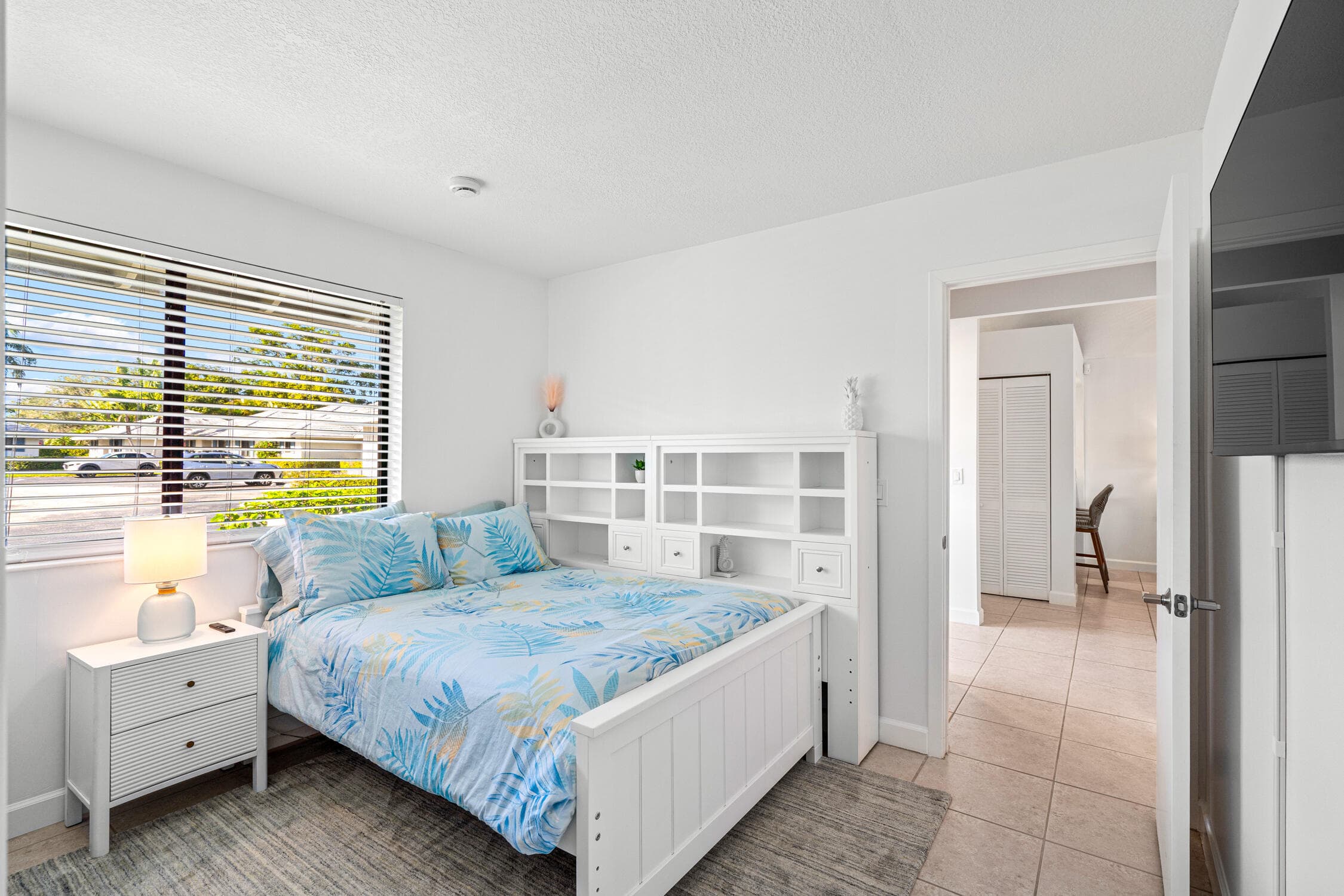 913 Club Drive, Palm Beach Gardens, FL 33418 — photo 27 of 39