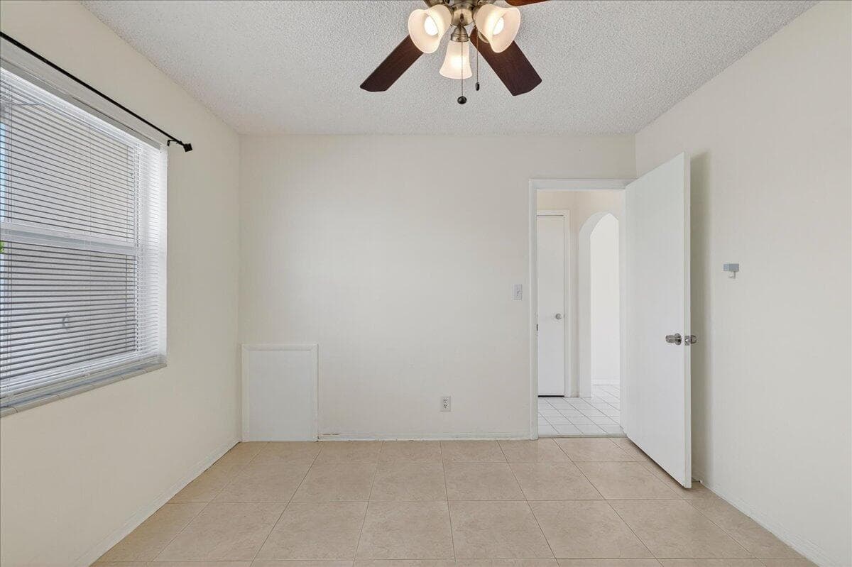 1016 N 16th Avenue 3, Hollywood, FL 33020 — photo 9 of 30
