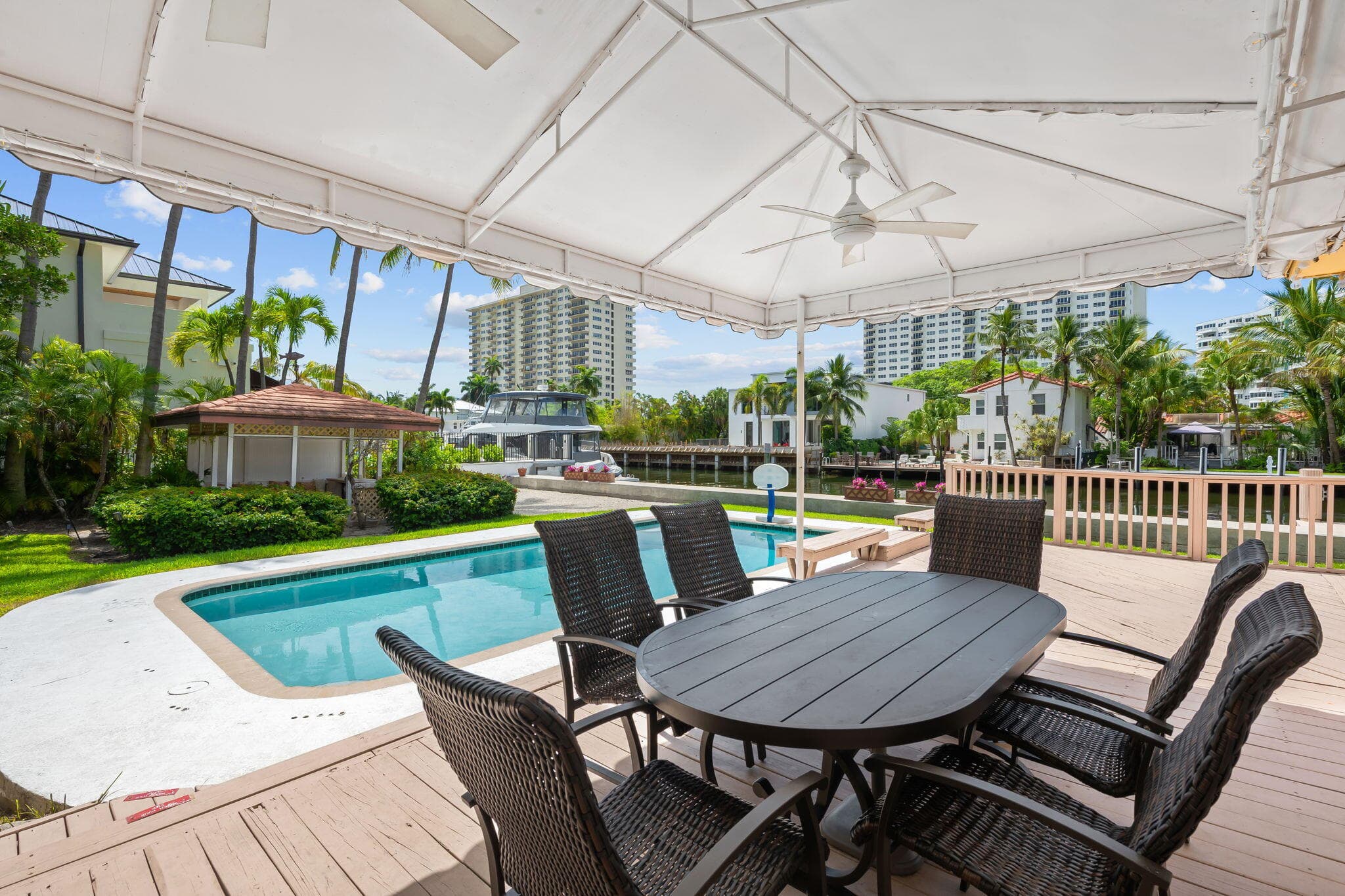 2400 Delmar Place, Fort Lauderdale, FL 33301 — photo 6 of 51