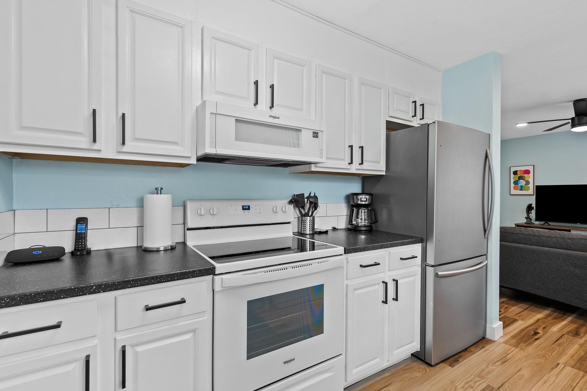 1464 N Dixie Highway 2, Fort Lauderdale, FL 33304 — photo 5 of 11