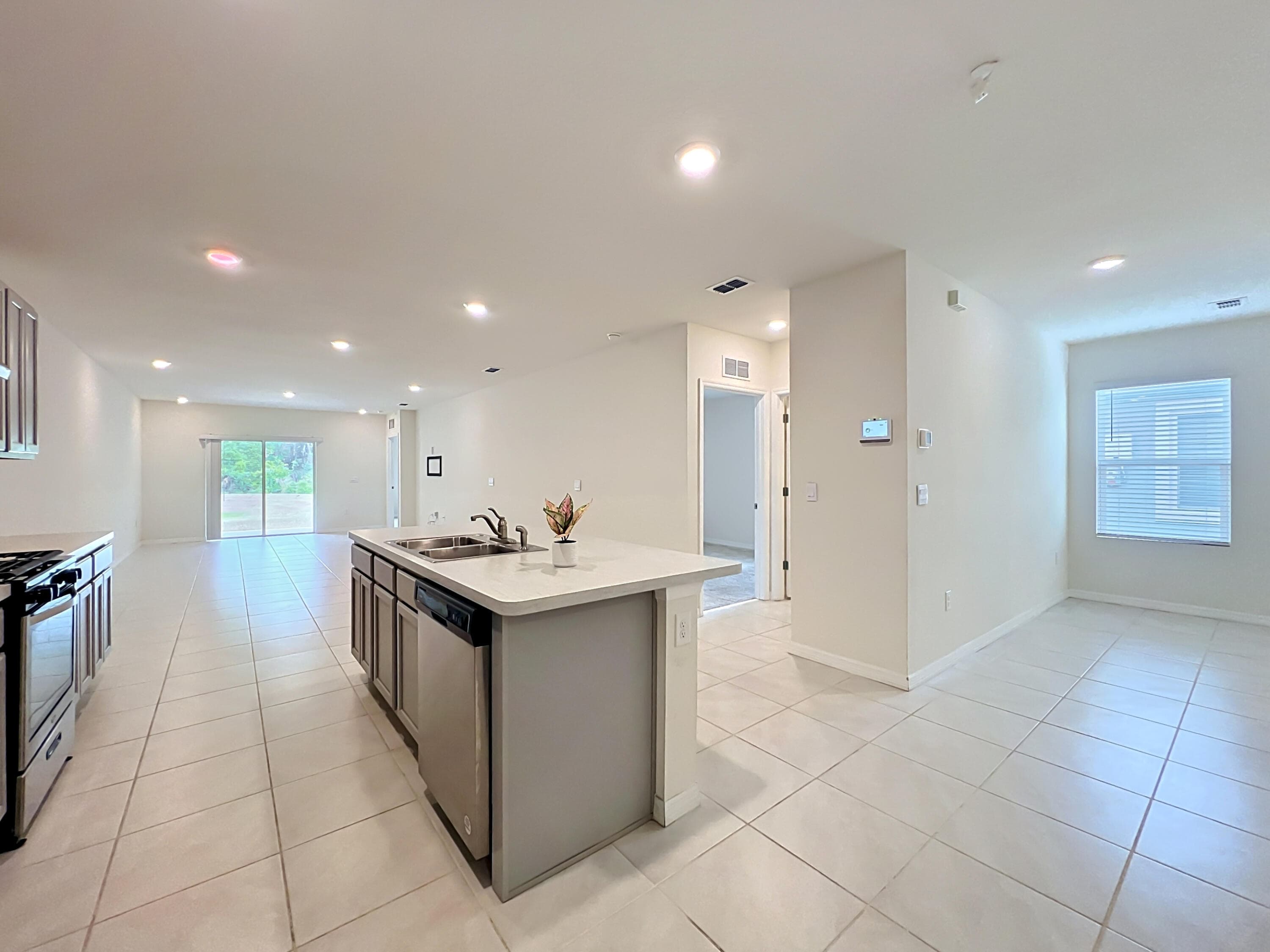 20029 Royal Tern Court, Leesburg, FL 34748 — photo 13 of 60