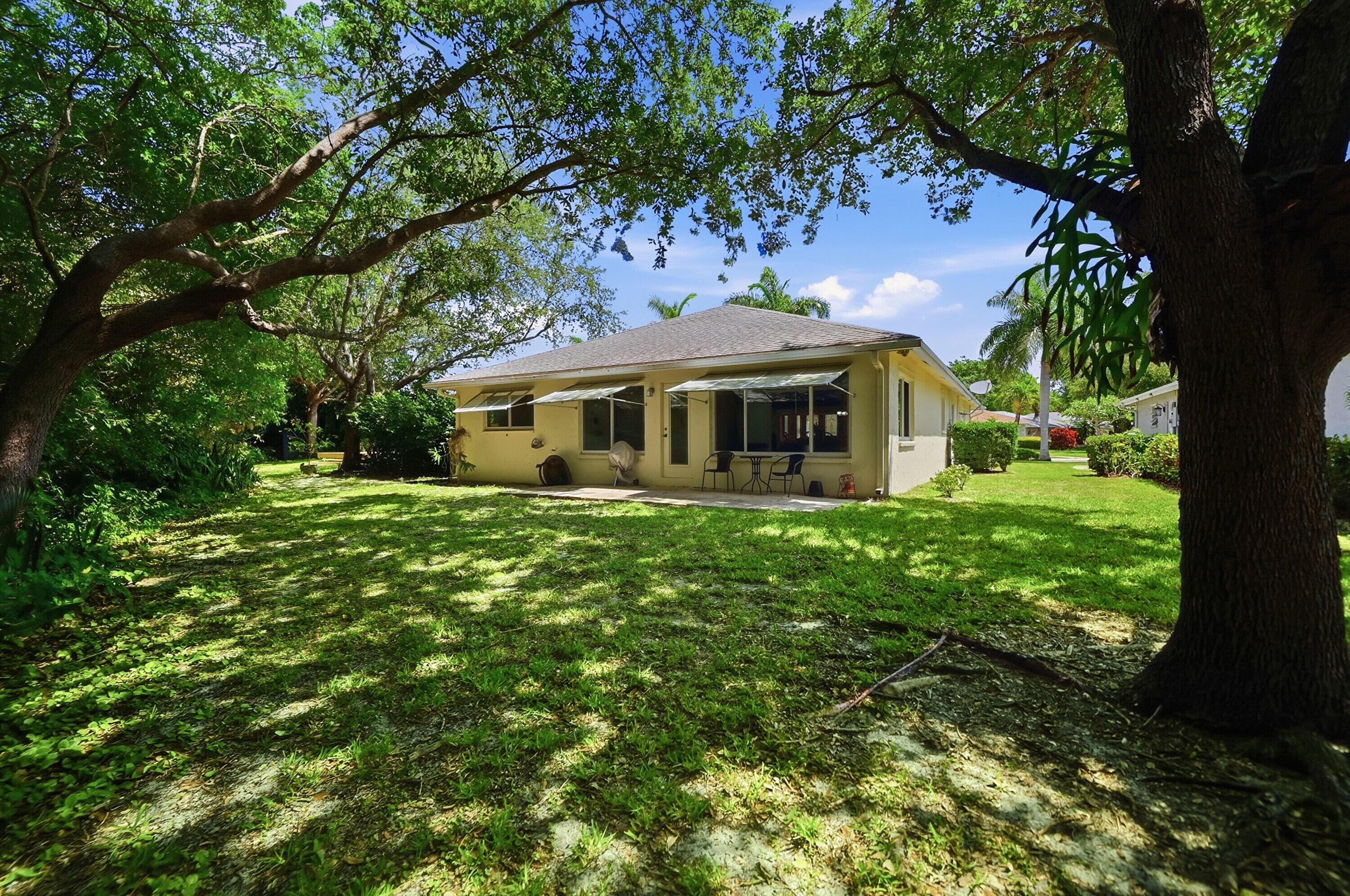 321 Del Rio Boulevard, Boca Raton, FL 33432 — photo 33 of 47