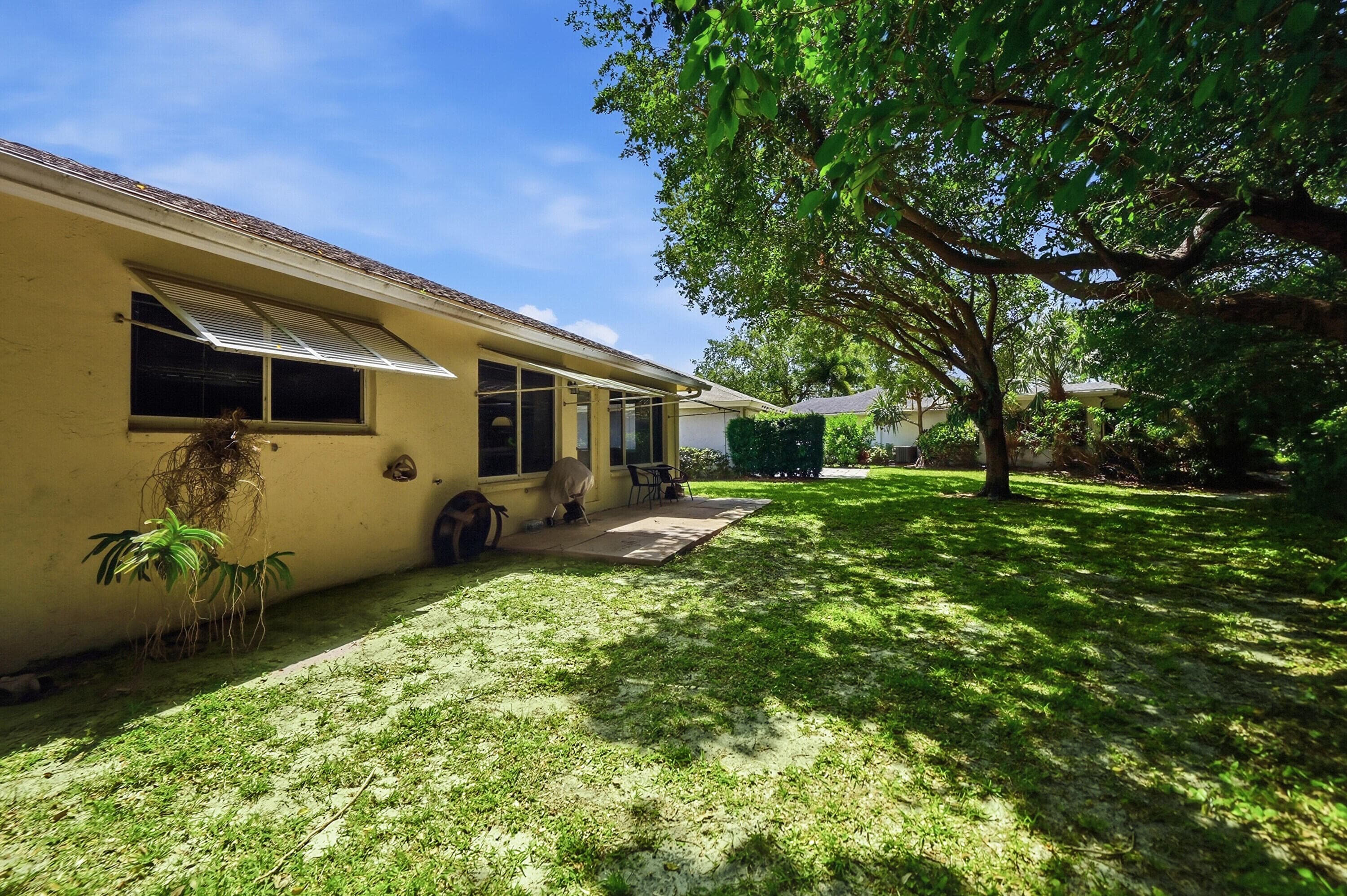 321 Del Rio Boulevard, Boca Raton, FL 33432 — photo 35 of 47