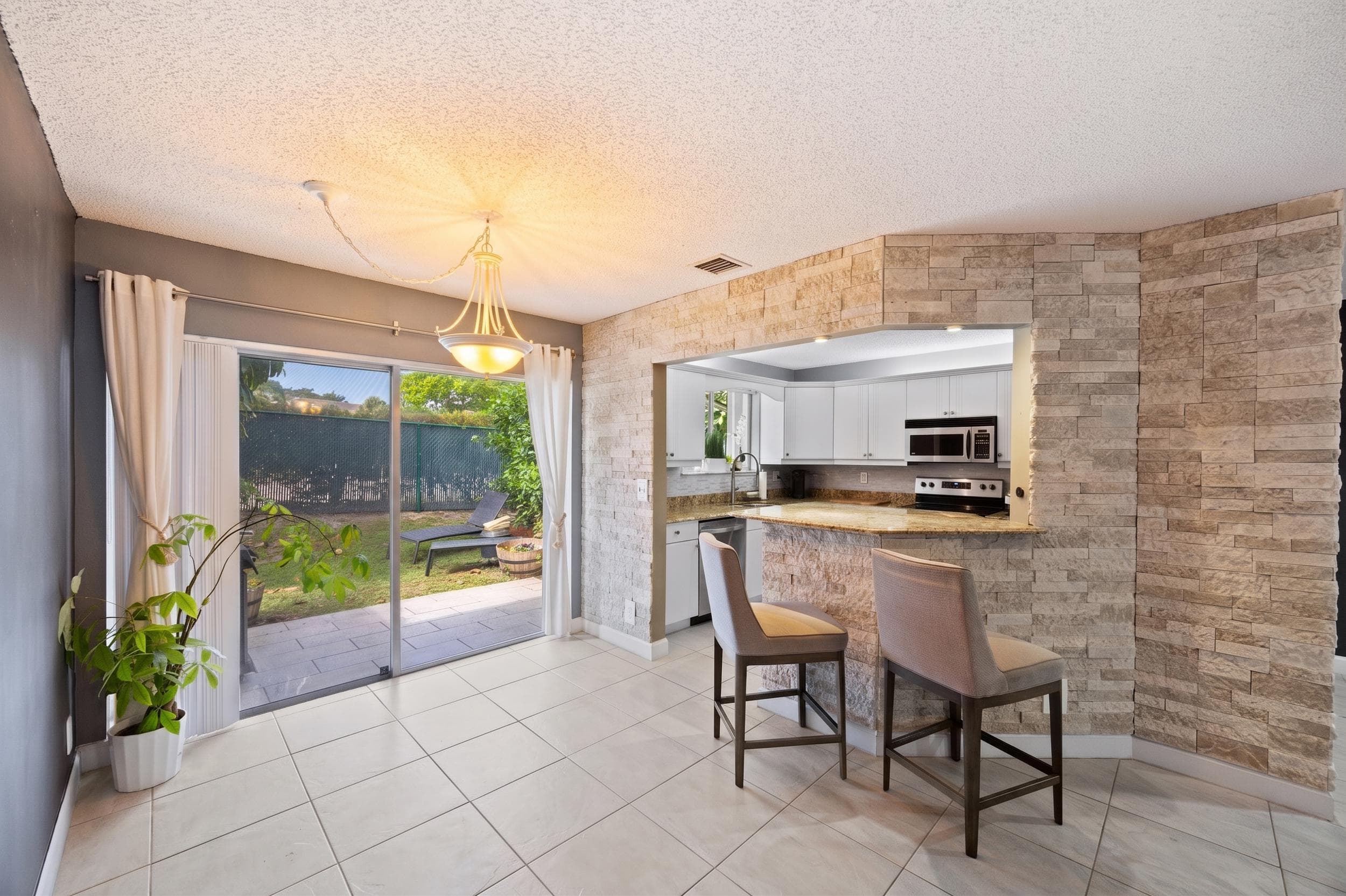 1928 Discovery Circle E, Deerfield Beach, FL 33442 — photo 8 of 40
