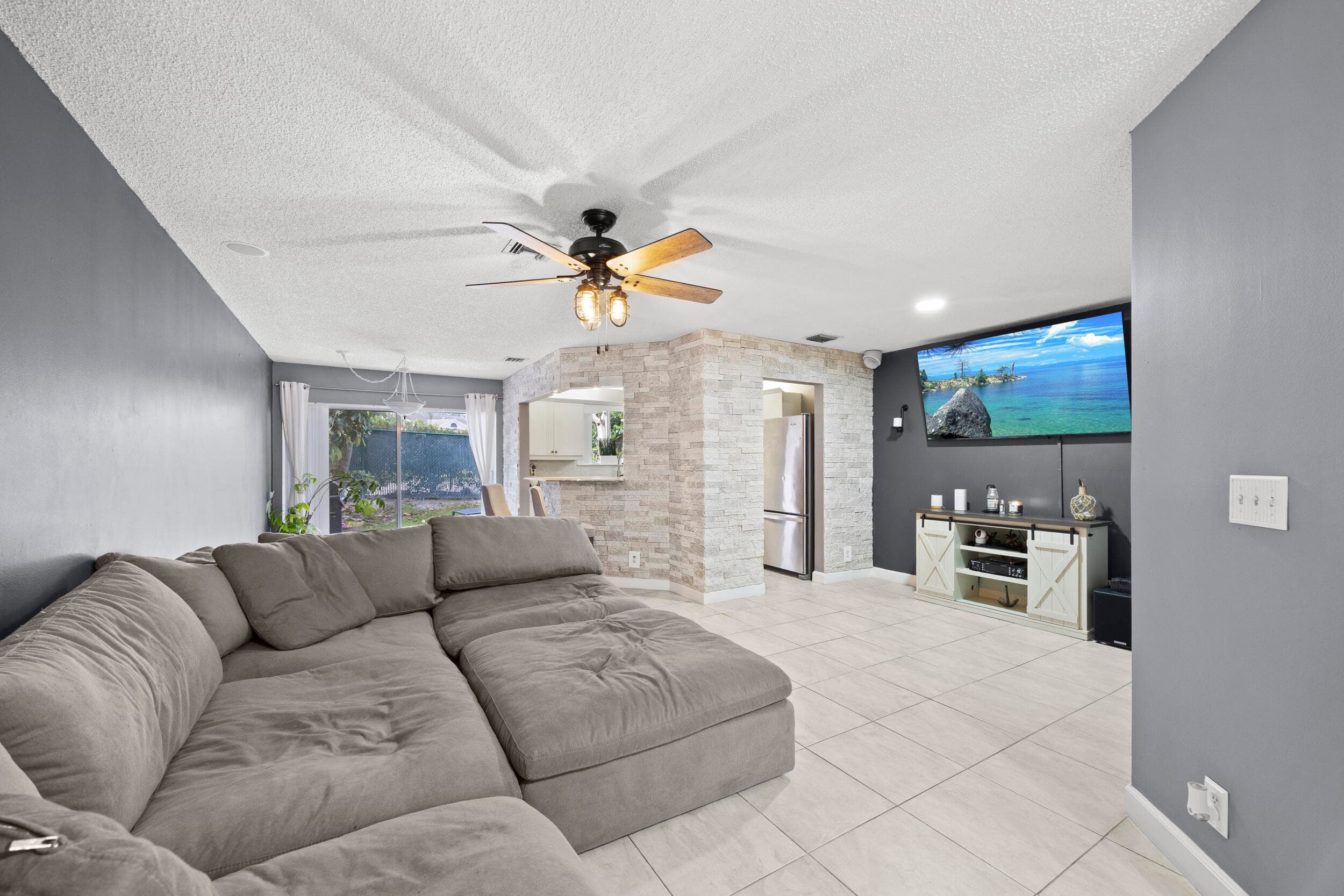 1928 Discovery Circle E, Deerfield Beach, FL 33442 — photo 1 of 40