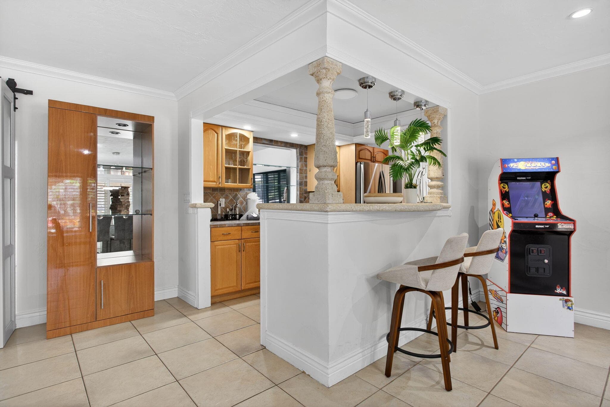 2101 NE 25th Street, Wilton Manors, FL 33305 — photo 16 of 62