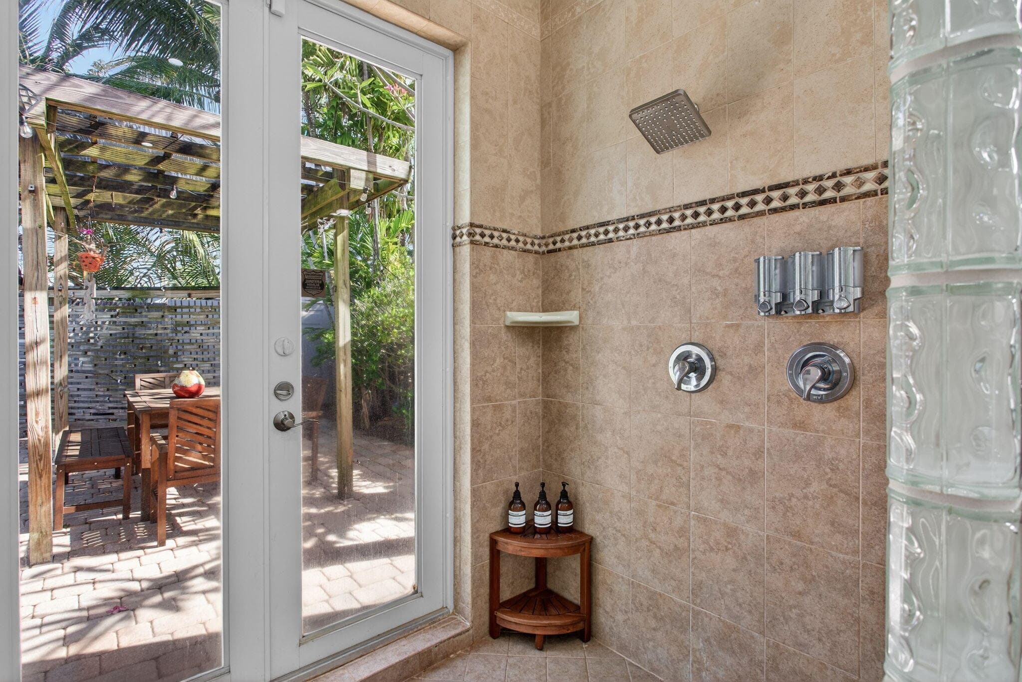 2101 NE 25th Street, Wilton Manors, FL 33305 — photo 36 of 62