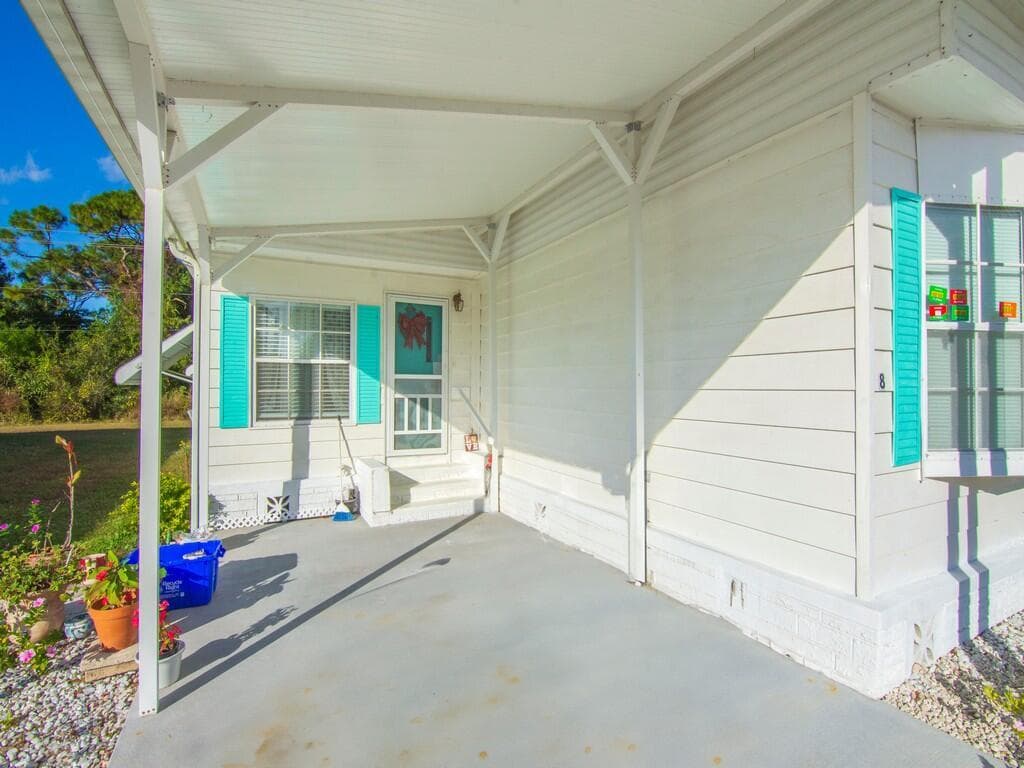 8 Novedades, Port St. Lucie, FL 34952 — photo 8 of 41