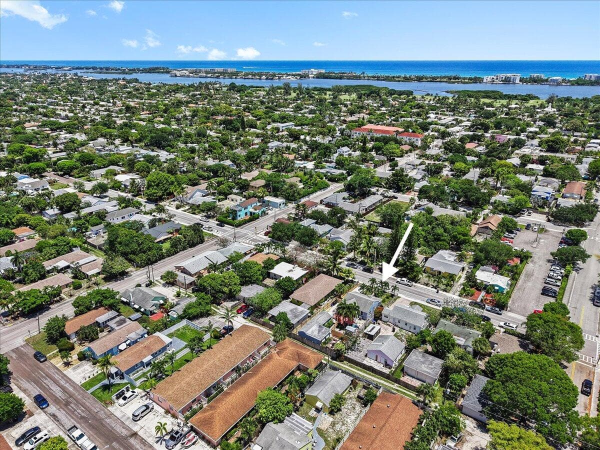 915 N K Street, Lake Worth Beach, FL 33460 — photo 34 of 38