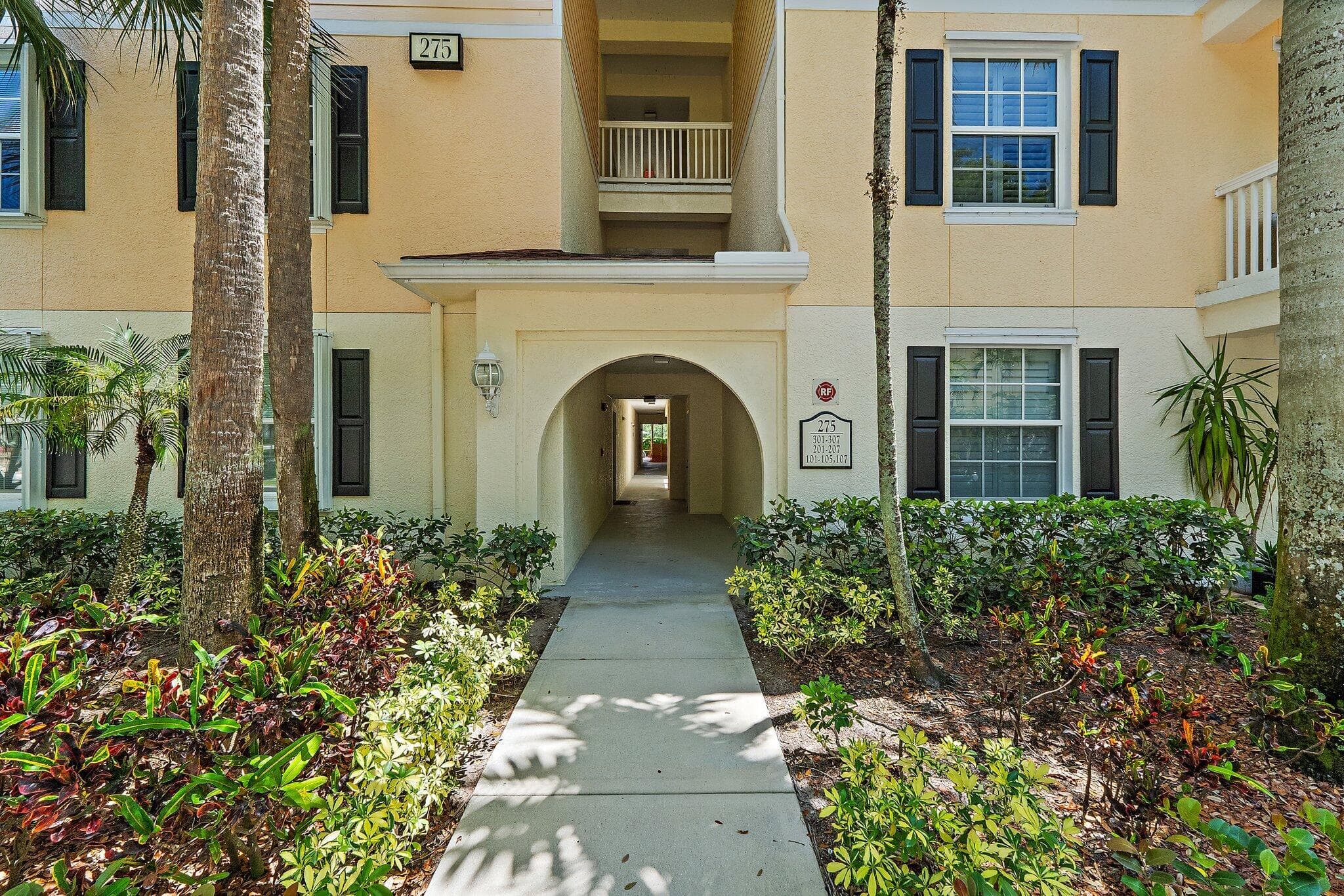 275 Murcia Drive 104, Jupiter, FL 33458 — photo 16 of 33