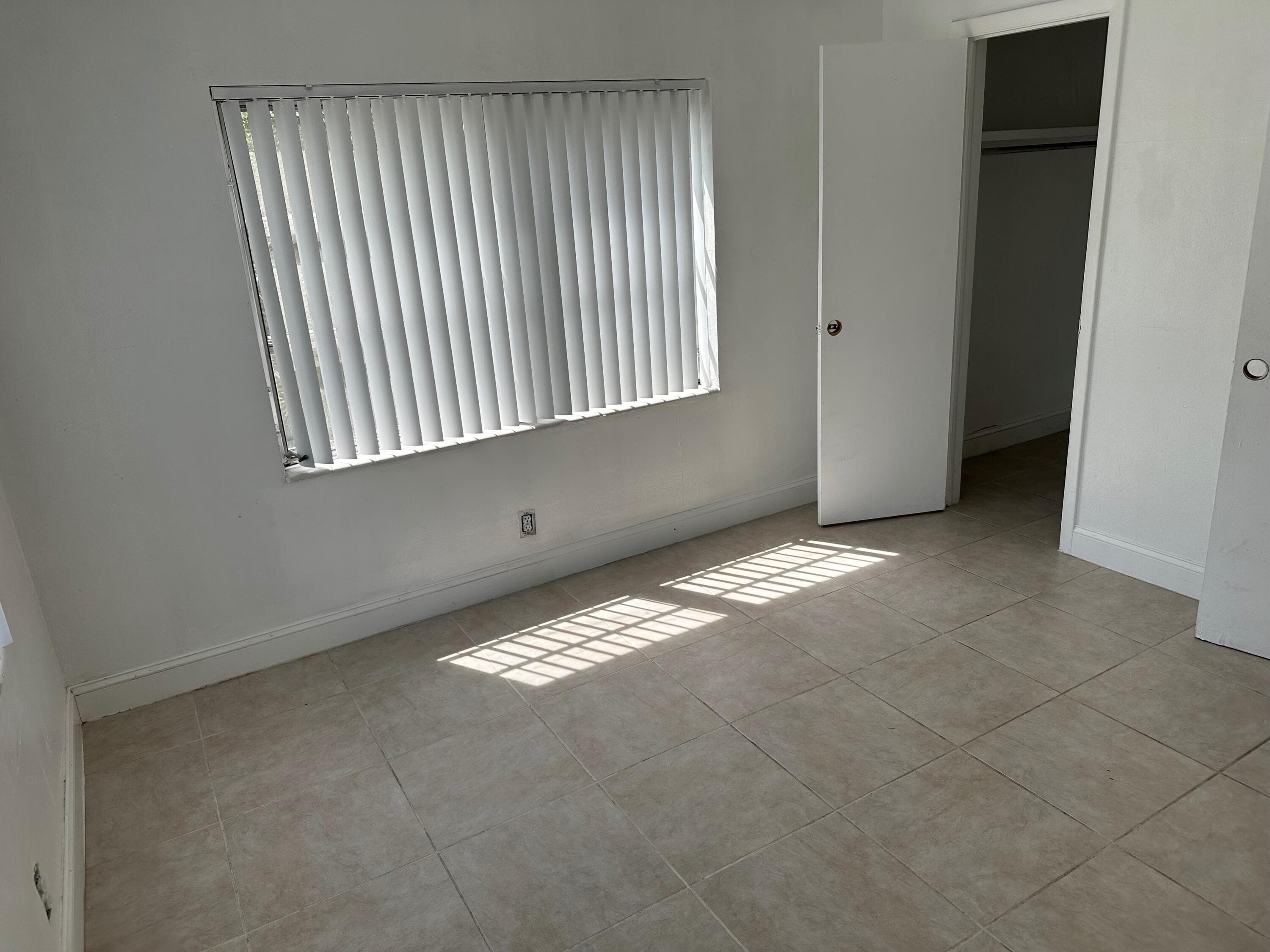 330 NW 20th Street 210, Boca Raton, FL 33431 — photo 4 of 6