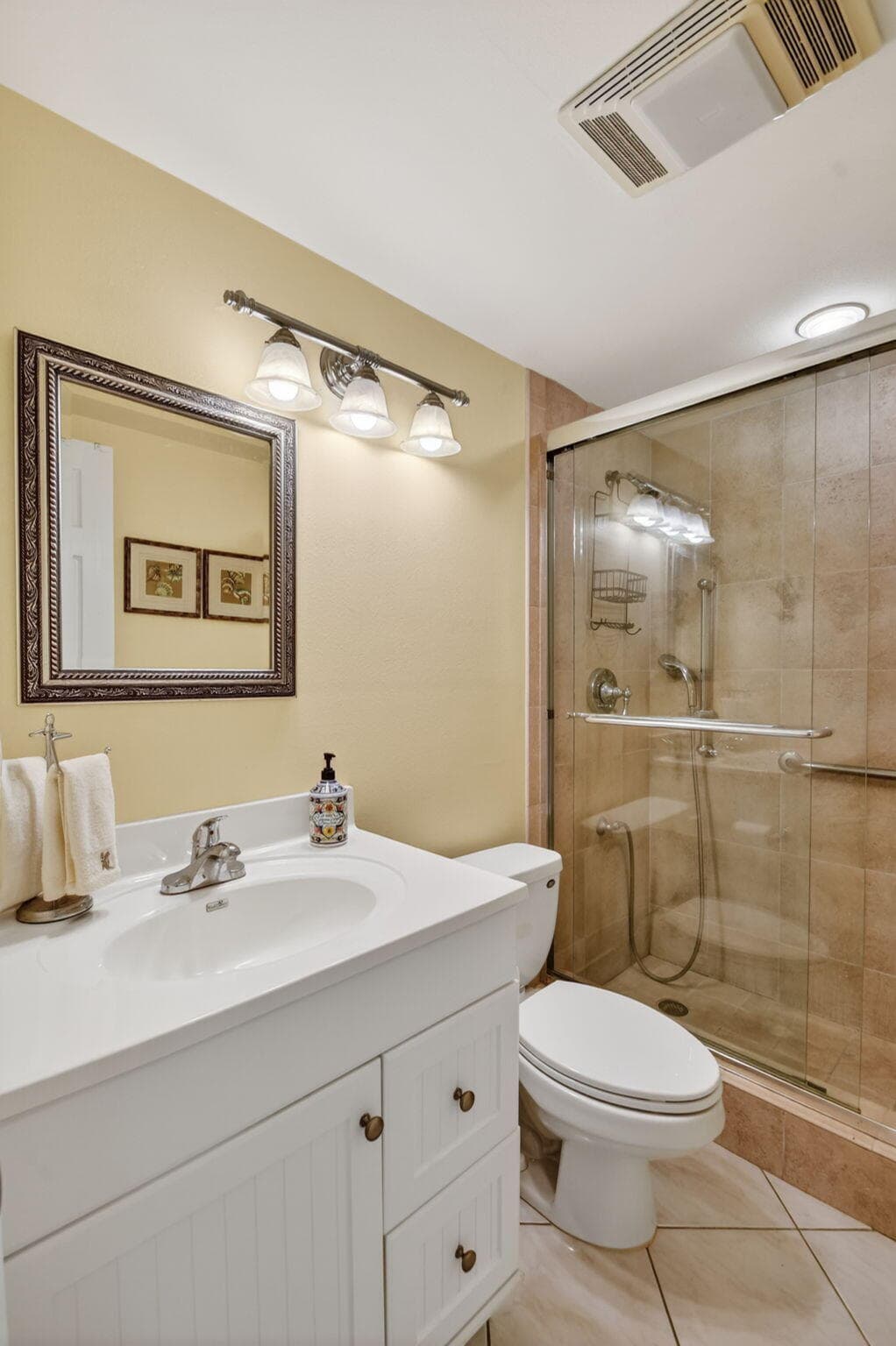 600 Horizon W 207, Boynton Beach, FL 33435 — photo 9 of 30