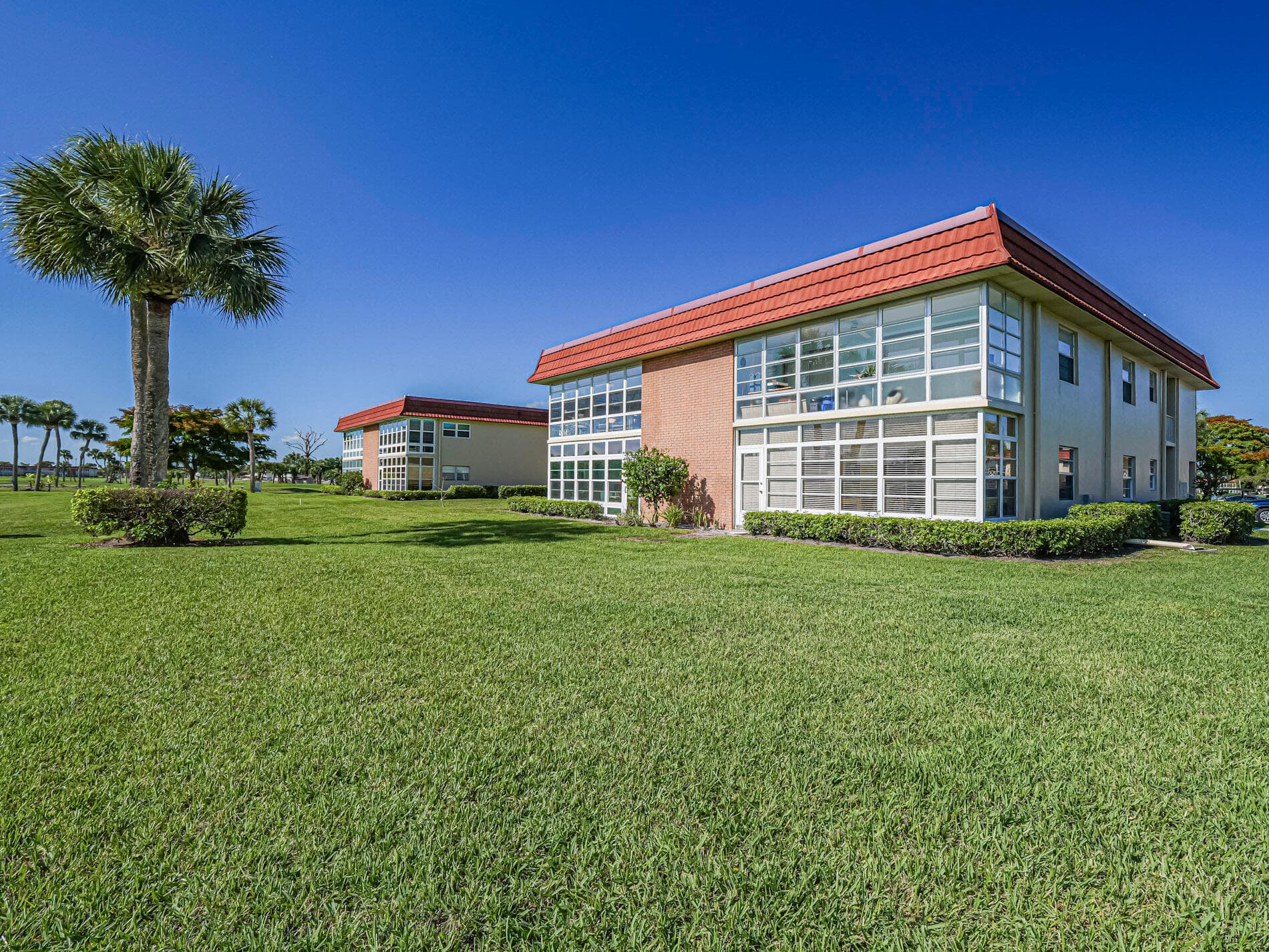 67 Royal Oak Drive 206, Vero Beach, FL 32962 — photo 3 of 39