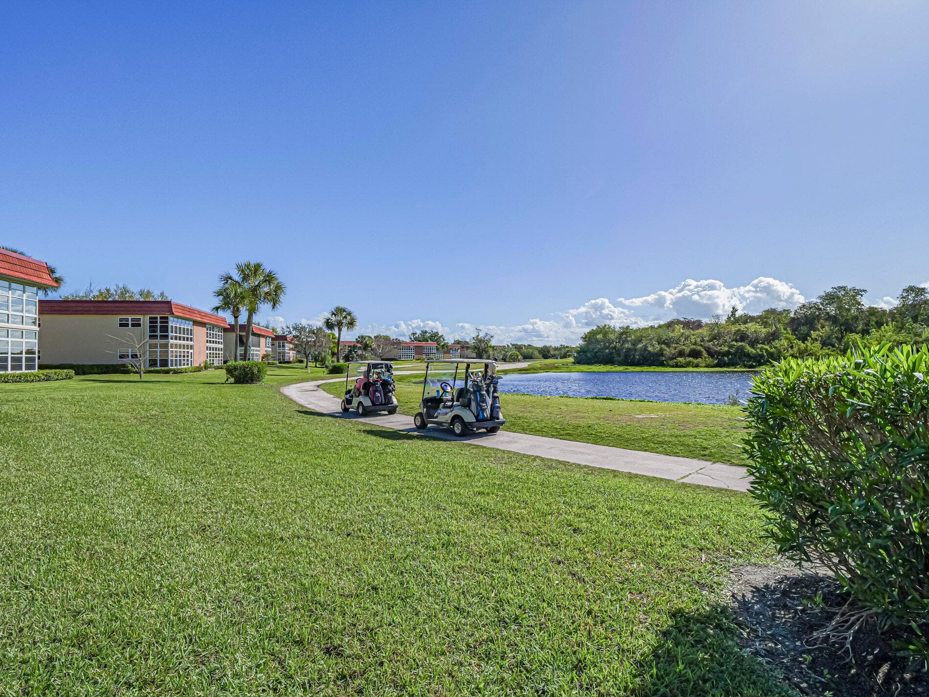 67 Royal Oak Drive 206, Vero Beach, FL 32962 — photo 5 of 39