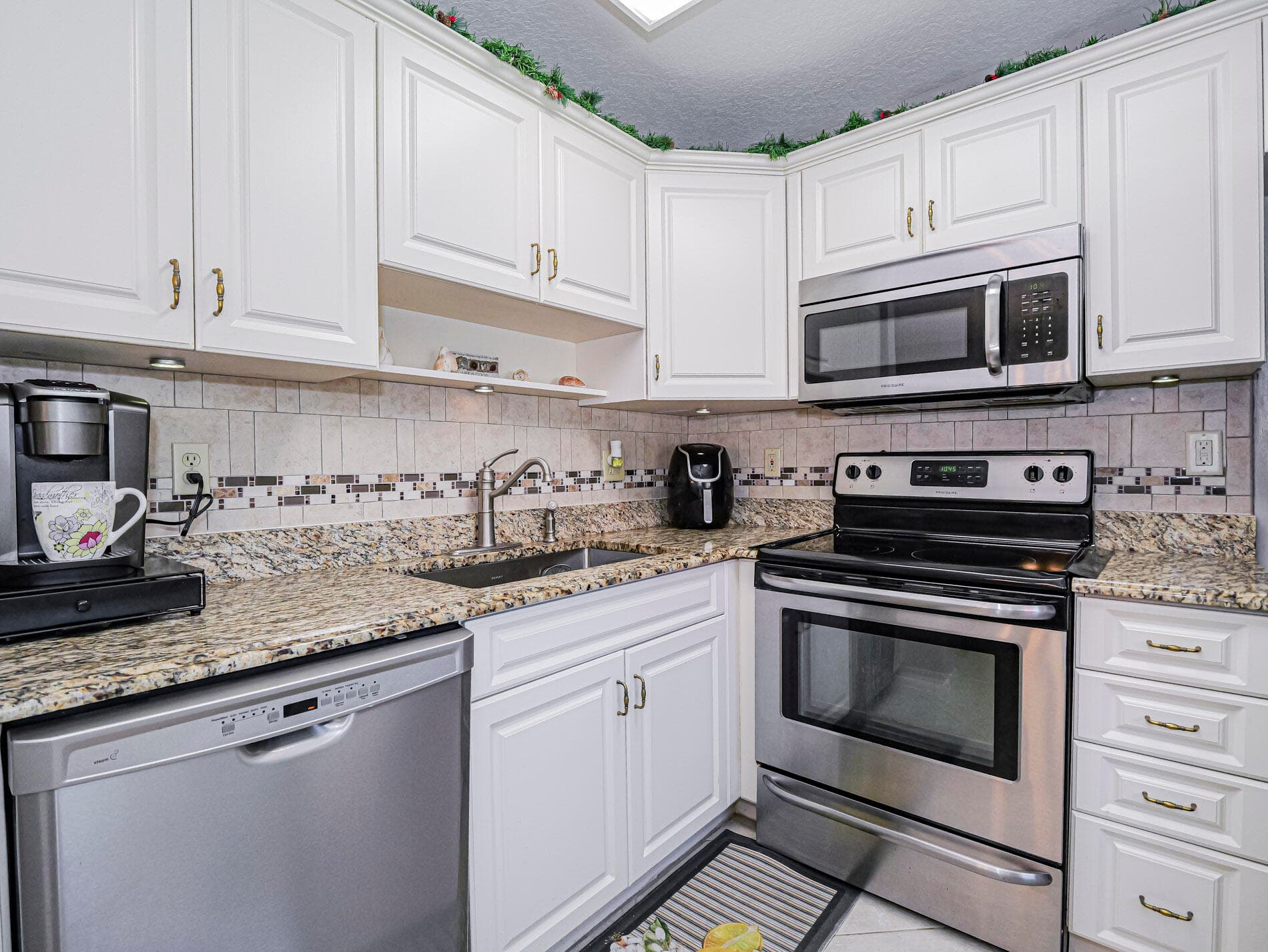 67 Royal Oak Drive 206, Vero Beach, FL 32962 — photo 11 of 39