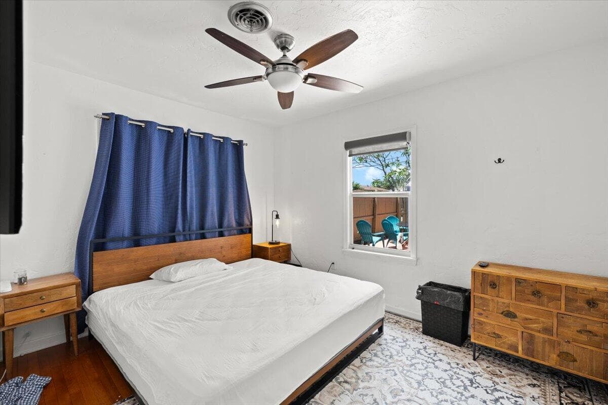 915 N K Street, Lake Worth Beach, FL 33460 — photo 13 of 39
