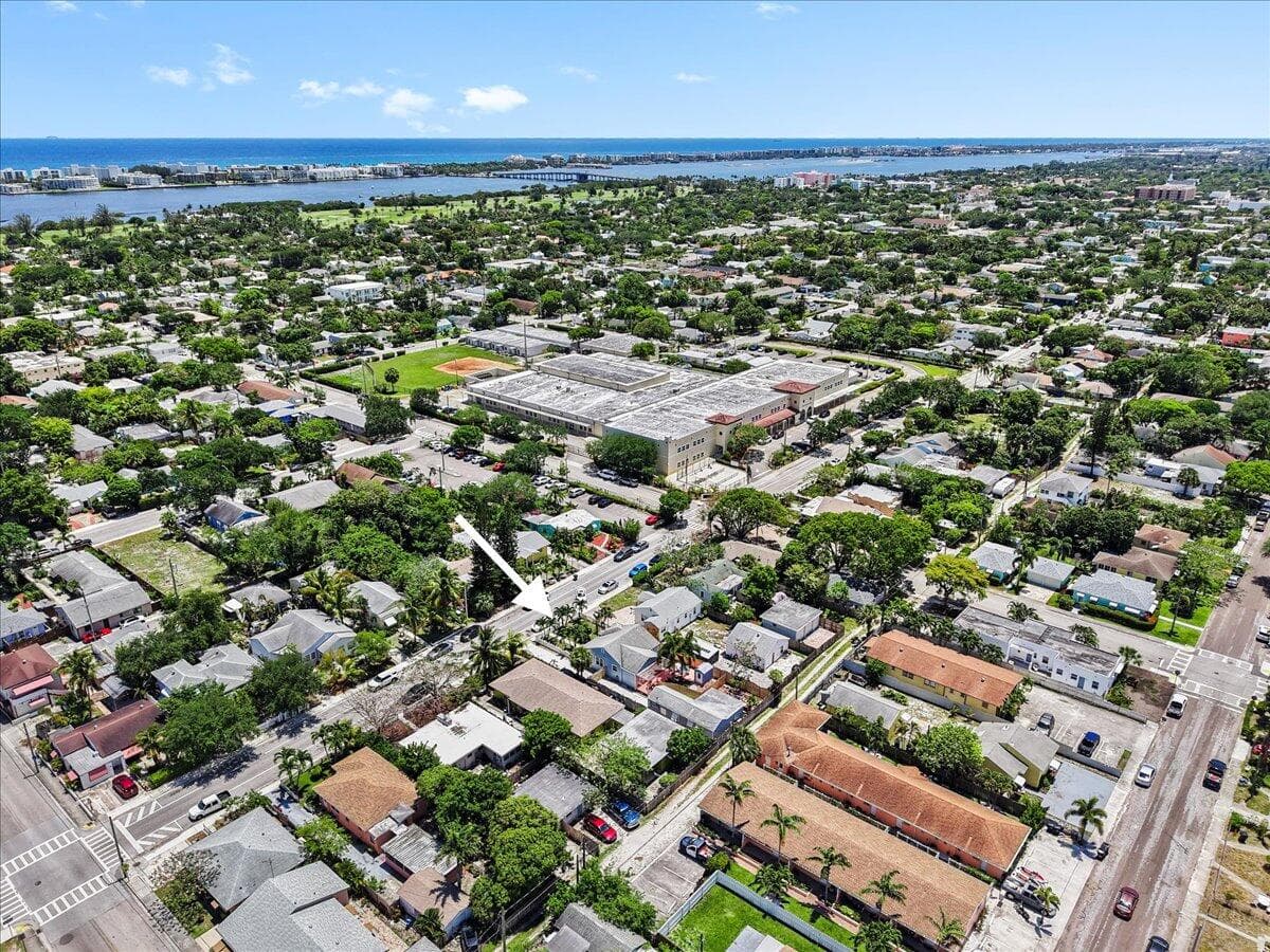 915 N K Street, Lake Worth Beach, FL 33460 — photo 35 of 39