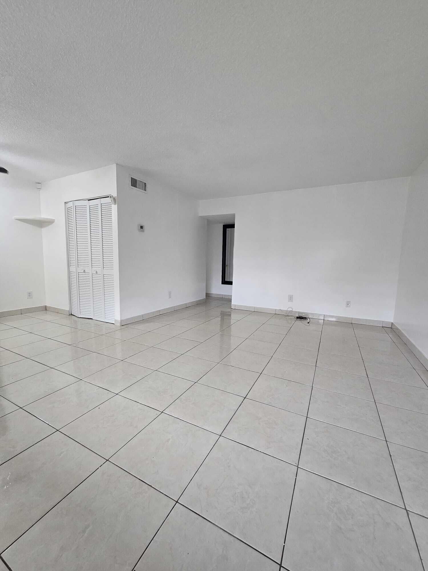 1201 SW 52nd Avenue 202-2, North Lauderdale, FL 33068 — photo 4 of 33