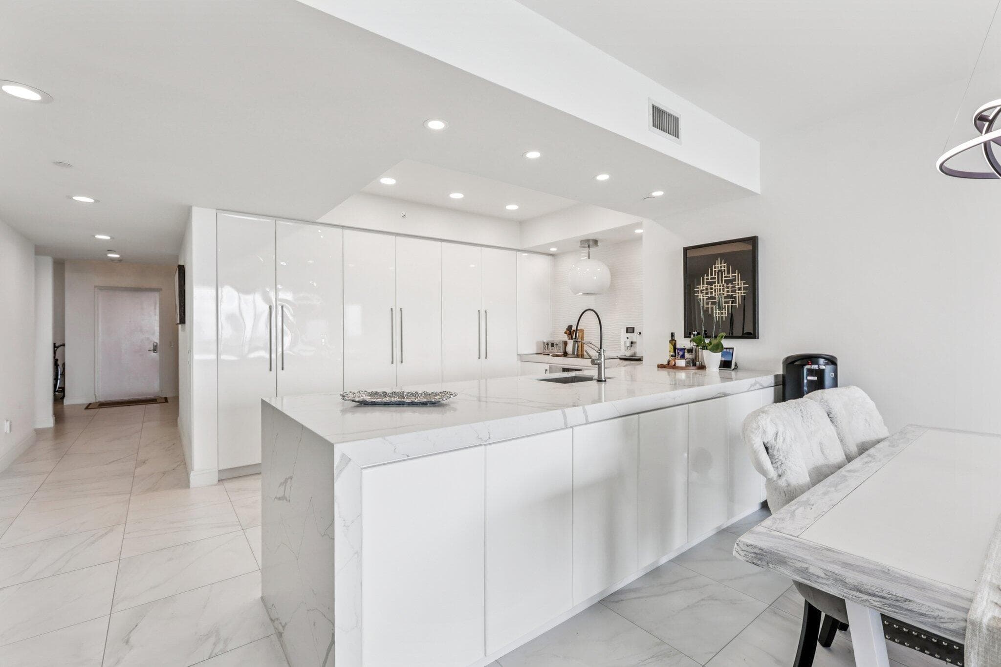 2640 Lake Shore Drive 2008, Riviera Beach, FL 33404 — photo 14 of 59