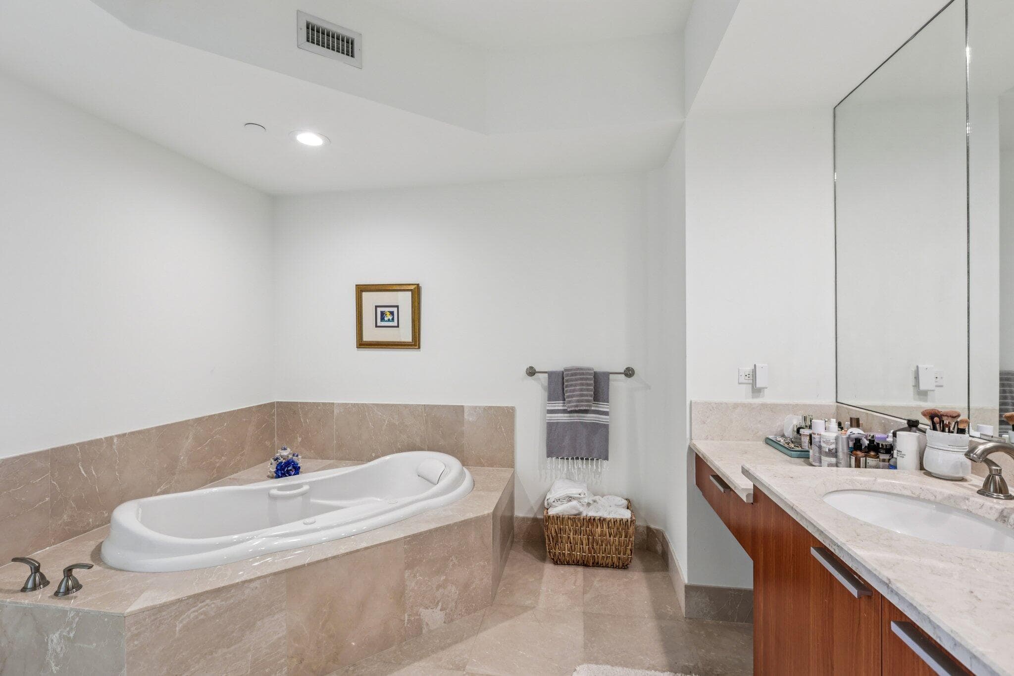 2640 Lake Shore Drive 2008, Riviera Beach, FL 33404 — photo 33 of 59